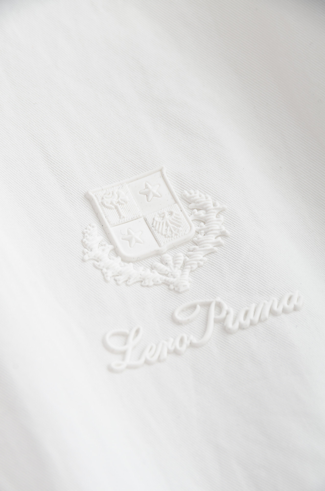 lP🆕 🇮🇹2025最新男士牛津布长袖休闲衬衫#纯正洋行渠道，品相完美如斯，高端意大利原厂出品，超人气单