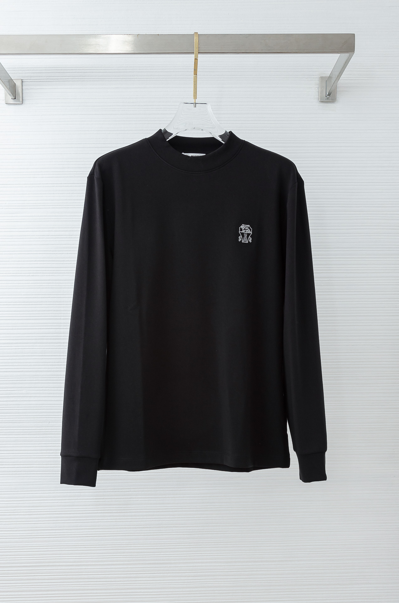 BC 25FW秋冬新款 立体刺绣男士长袖T恤衫#把重心都放在了面料上，表面清晰可见的细格肌理，足以凸显出