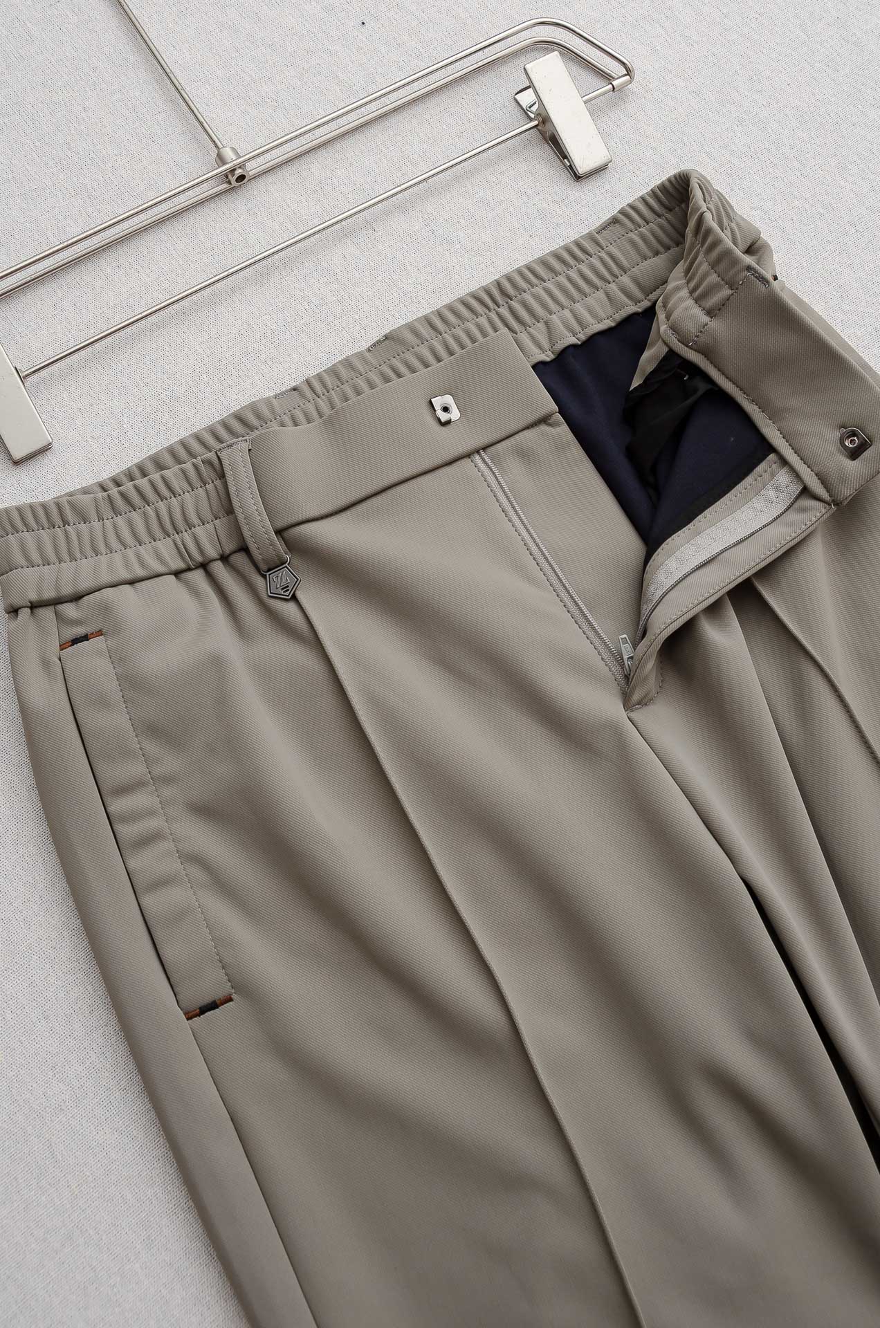 Zeg#na杰尼/亚* 2025FW独家贸易货，稀有渠道流出，品质经得起检验，随意进入柜台无压力！精选精