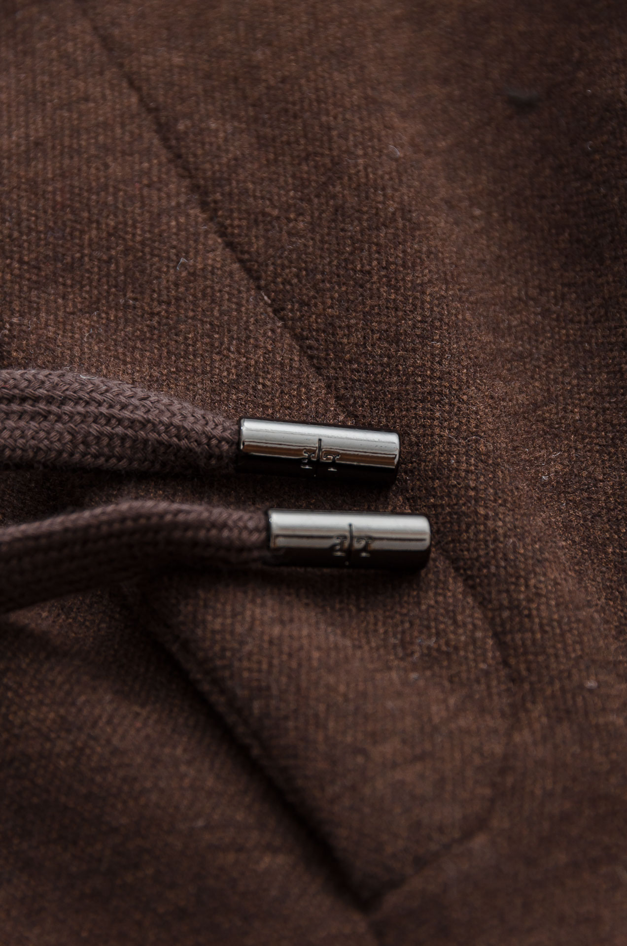 lP🆕 FW 松紧腰羊毛混纺休闲裤#适度量感的微廓版型，质地挺括有骨，风格松弛有度，线条利落的微锥形直筒