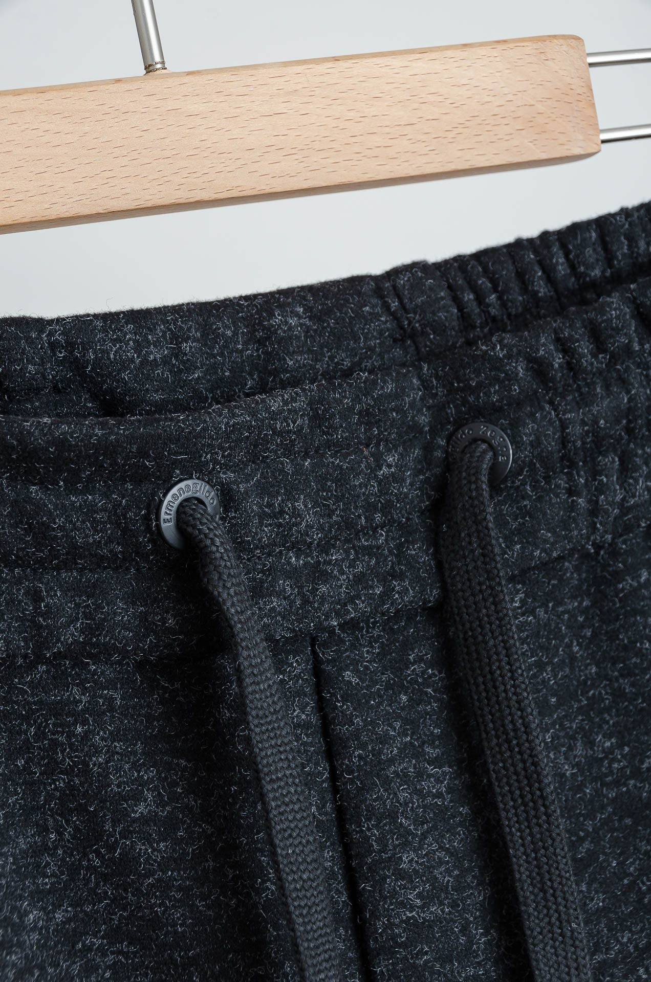 ☀️☀️zeg#na2025FW 松紧腰羊毛混纺休闲裤#适度量感的微廓版型，质地挺括有骨，风格松弛有度，