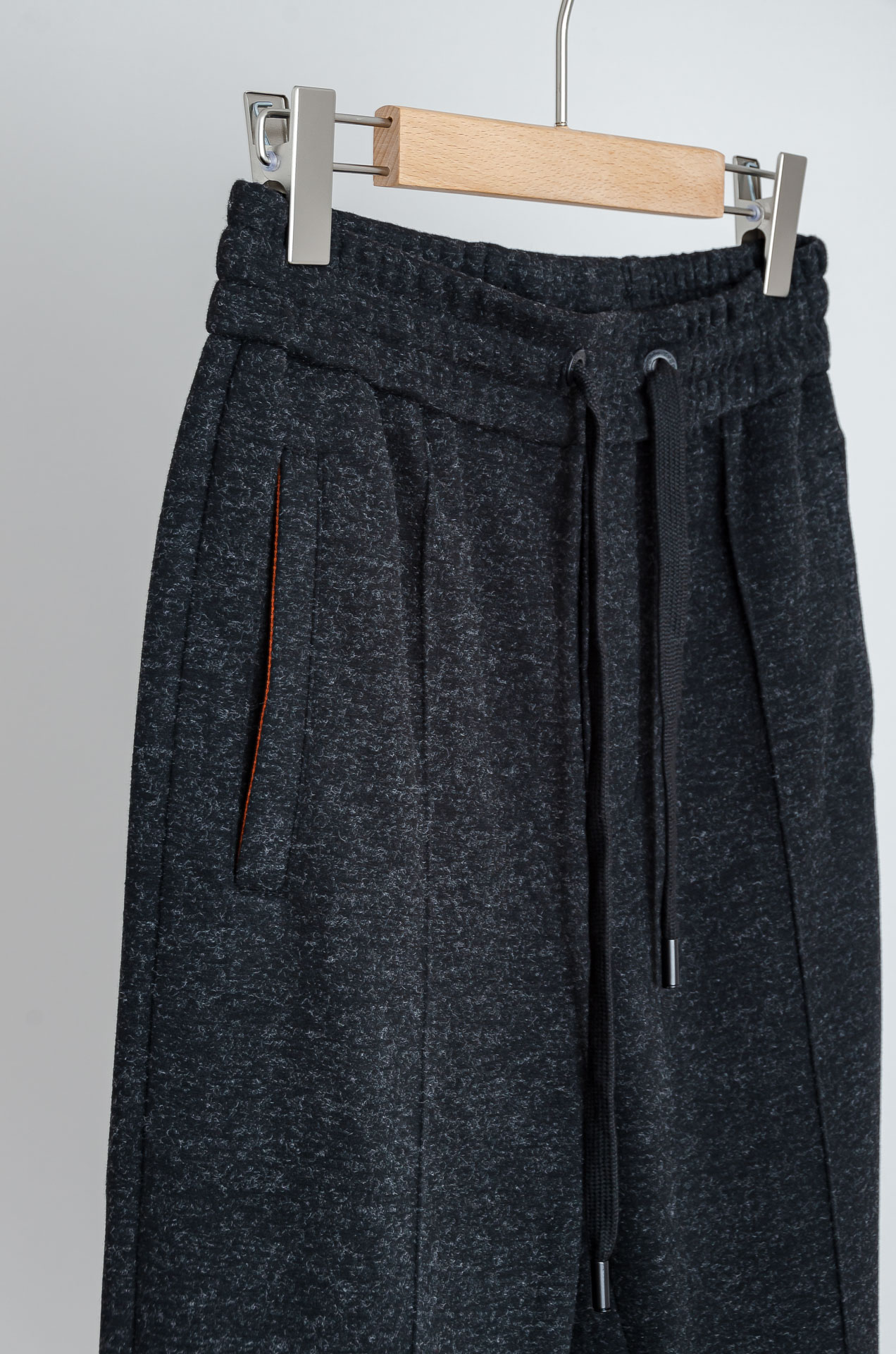 ☀️☀️zeg#na2025FW 松紧腰羊毛混纺休闲裤#适度量感的微廓版型，质地挺括有骨，风格松弛有度，