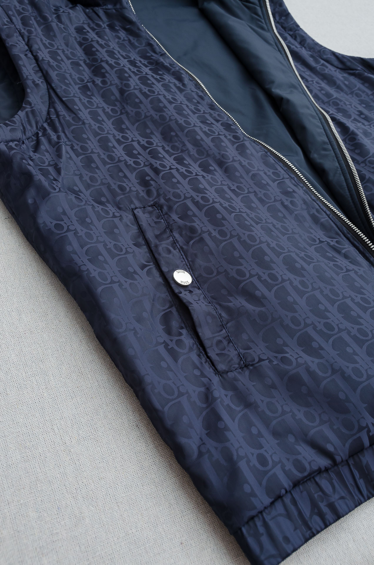 D/ior迪/奥 2025FW 【双面穿】秋冬最新连帽设计男士休闲马甲夹克外套#上身十分的舒适，质感超级