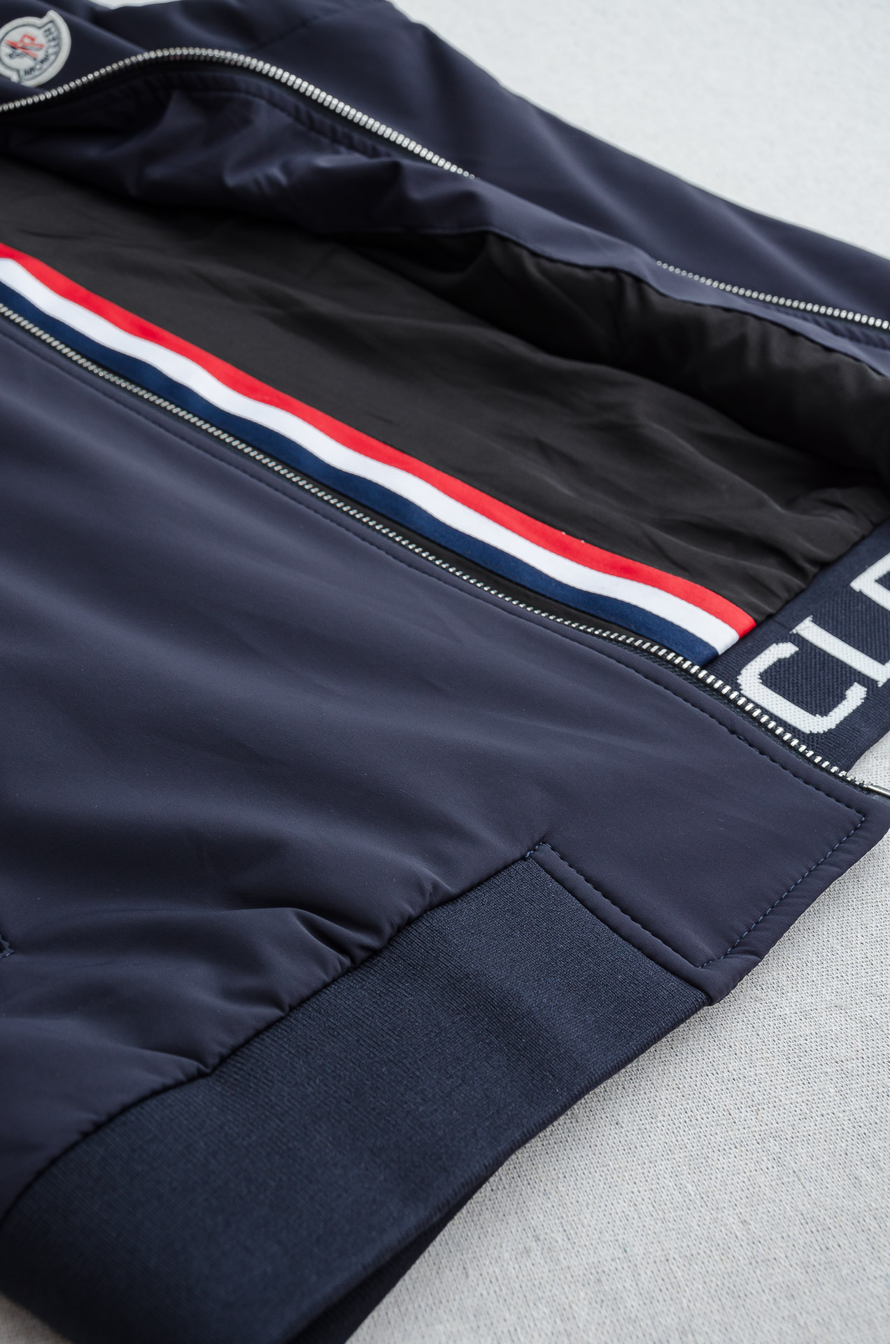 MONCL/ ER.蒙口2025FW 秋冬最新立领设计男士休闲马甲夹克外套#上身十分的舒适，质感超级的细