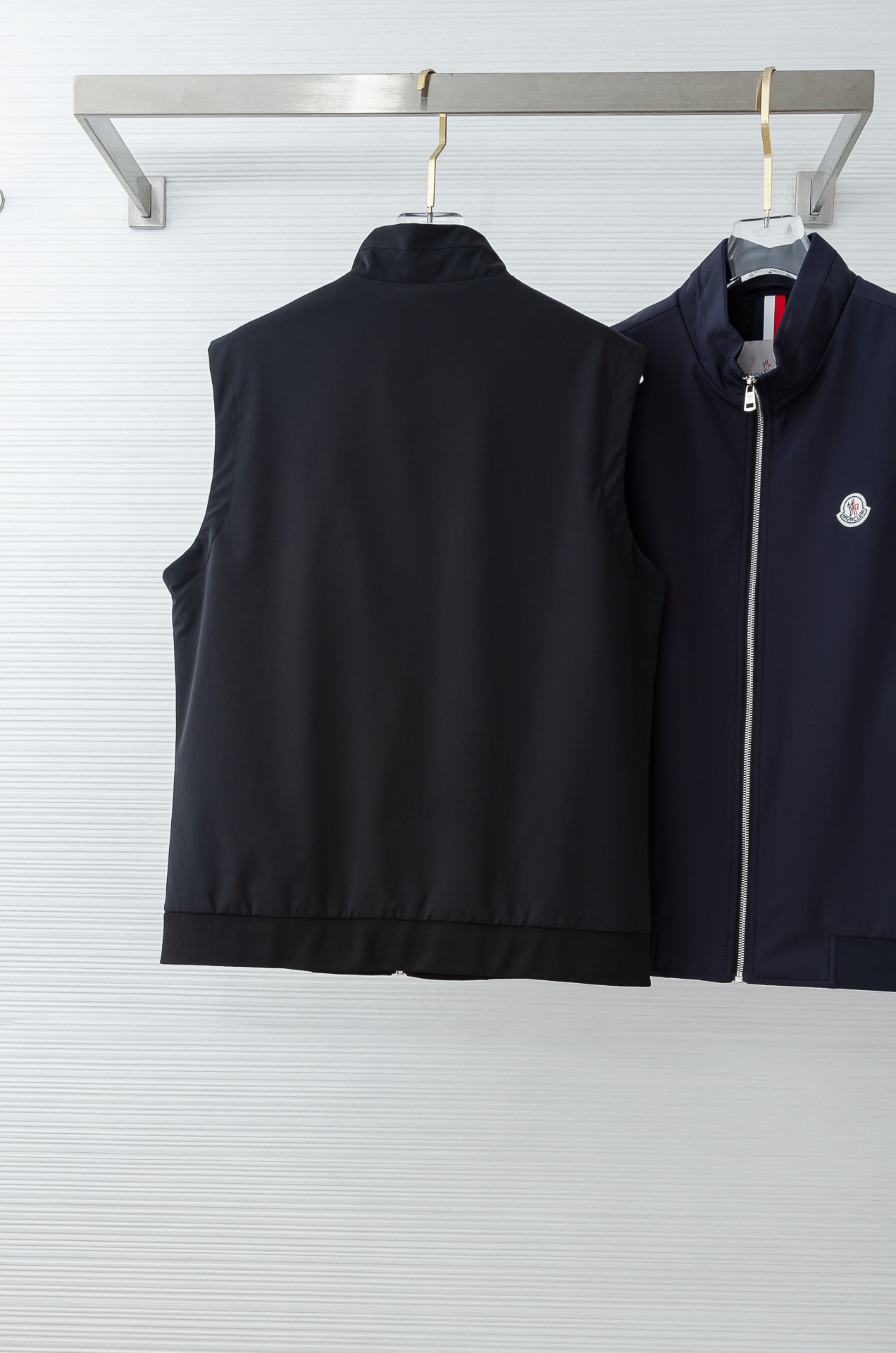 MONCL/ ER.蒙口2025FW 秋冬最新立领设计男士休闲马甲夹克外套#上身十分的舒适，质感超级的细