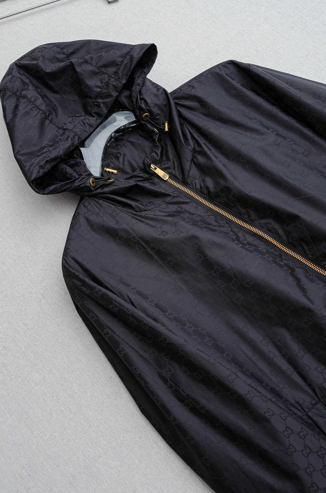 🌾 Gucc#i 26FW男士连帽夹克外套#经典造型与风格上融入当下最热门的暗纹提花元素设计，简洁大气的