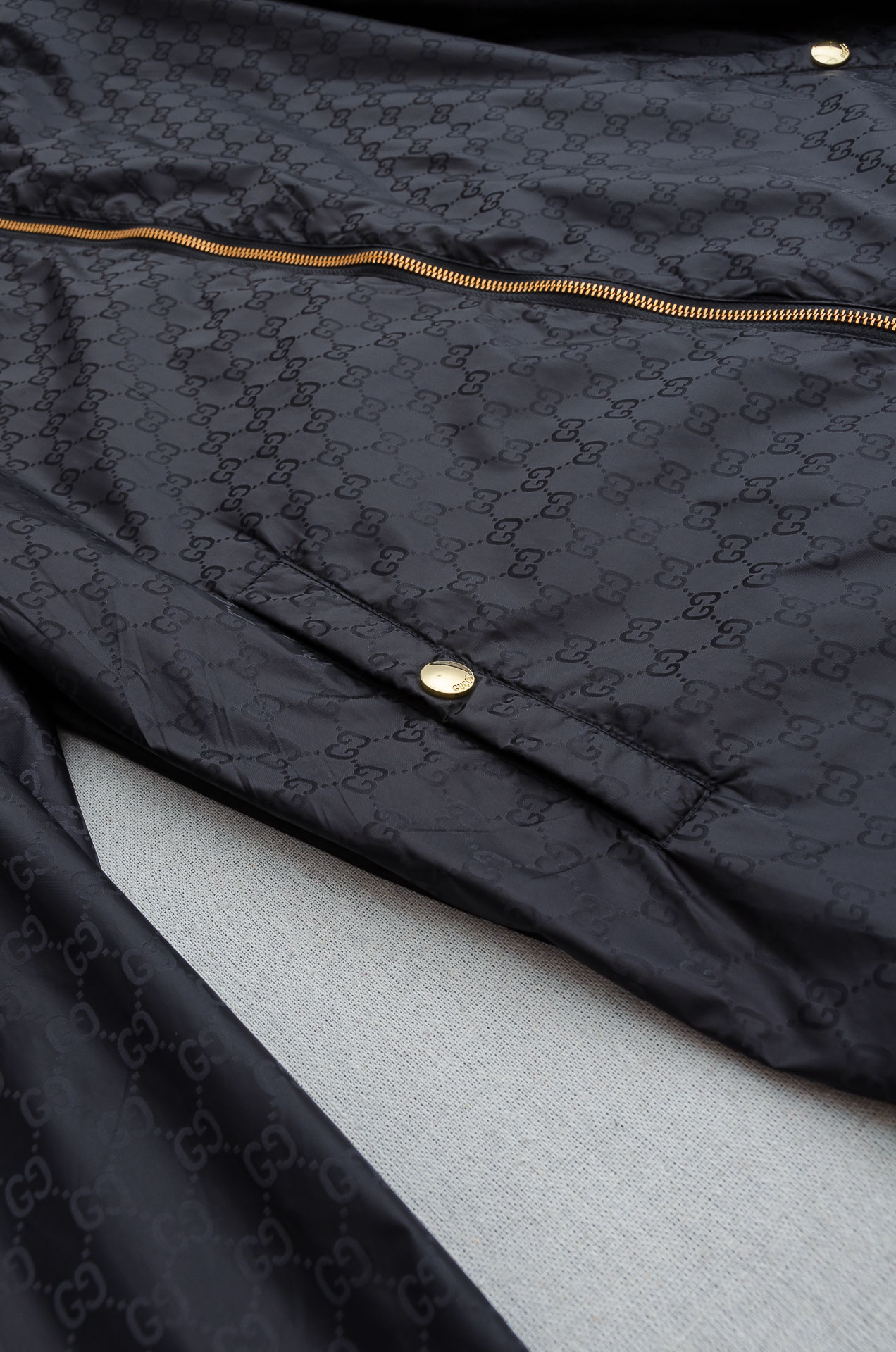 🌾 Gucc#i 26FW男士连帽夹克外套#经典造型与风格上融入当下最热门的暗纹提花元素设计，简洁大气的