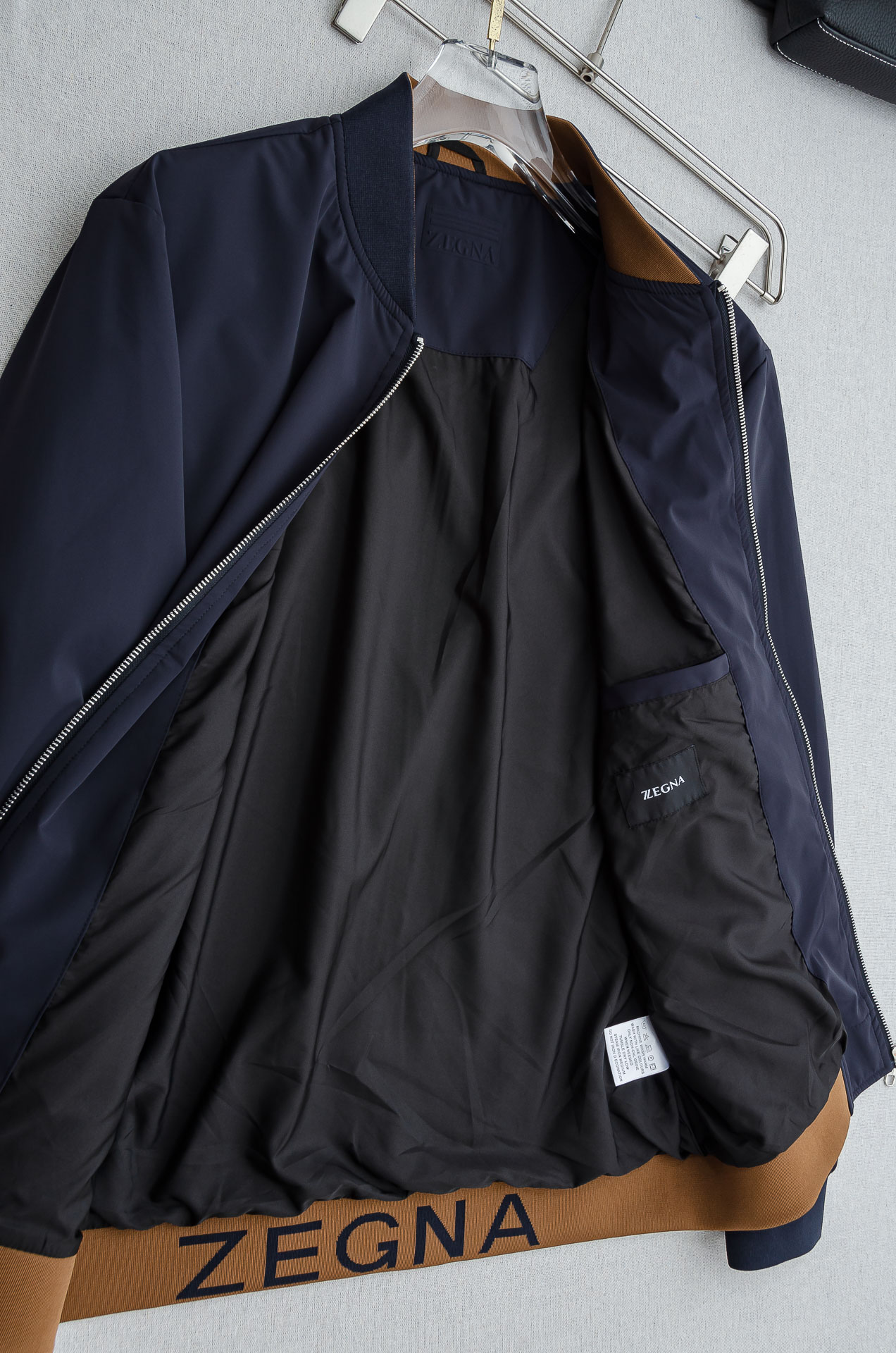 🌾杰尼/亚ze#gna2026Fw最新男士休闲夹克外套#上身十分的舒适，质感超级的细腻且柔软！休闲商务都