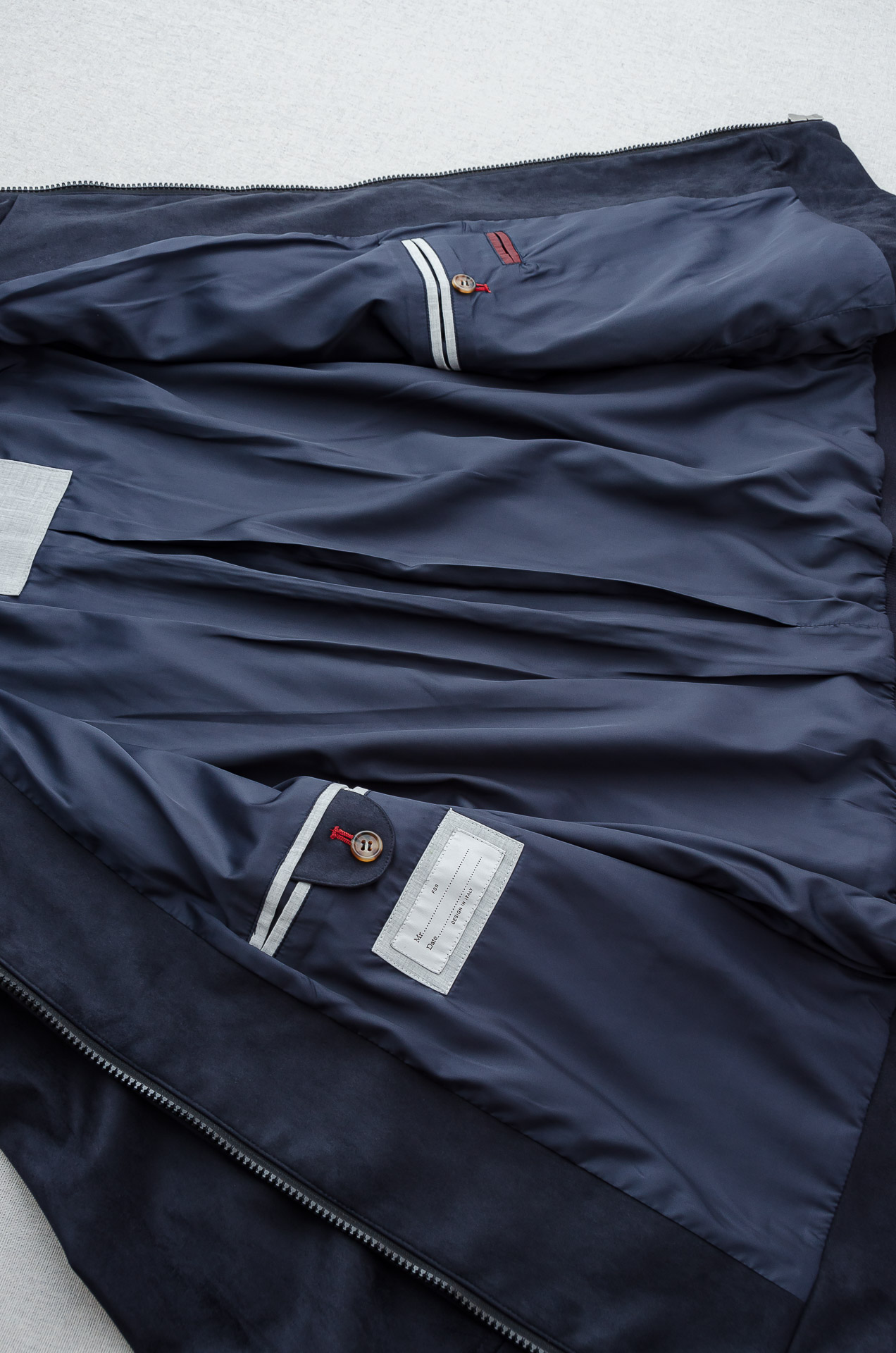 BC 2025 FW最新连帽夹克外套#客供进口麂皮绒肌理感质地面料，用料真得是无比奢华，面料采用90% 