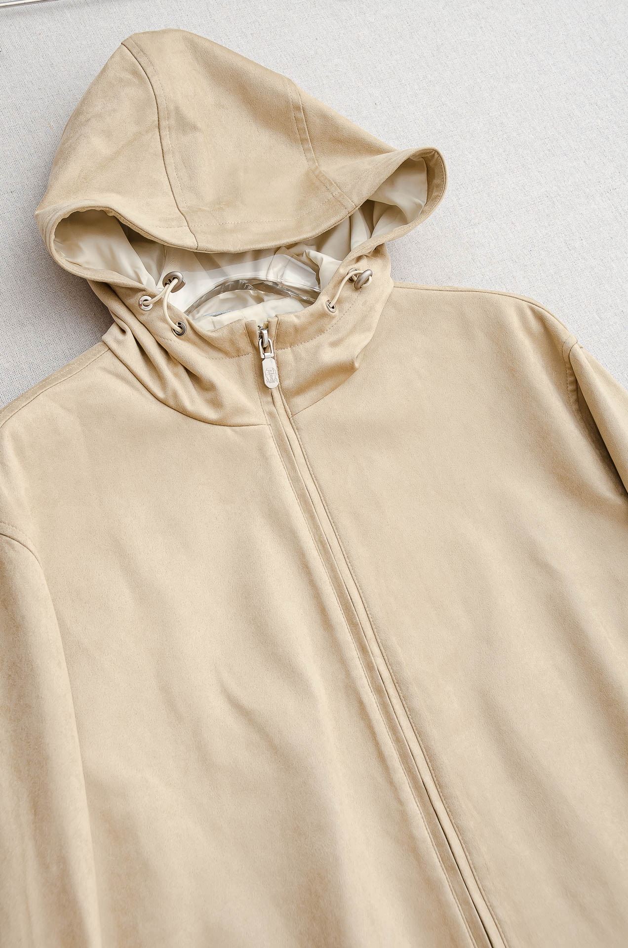 BC 2025 FW最新连帽夹克外套#客供进口麂皮绒肌理感质地面料，用料真得是无比奢华，面料采用90% 