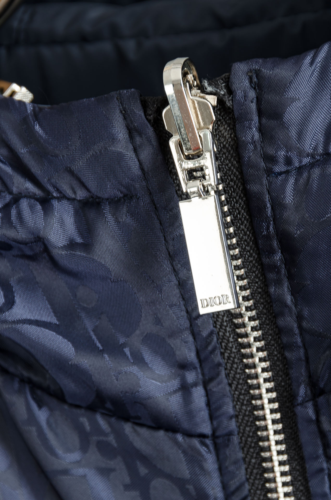 Di#or迪奥 2025FW 【双面穿】秋冬最新连帽设计男士休闲马甲夹克外套#上身十分的舒适，质感超级的