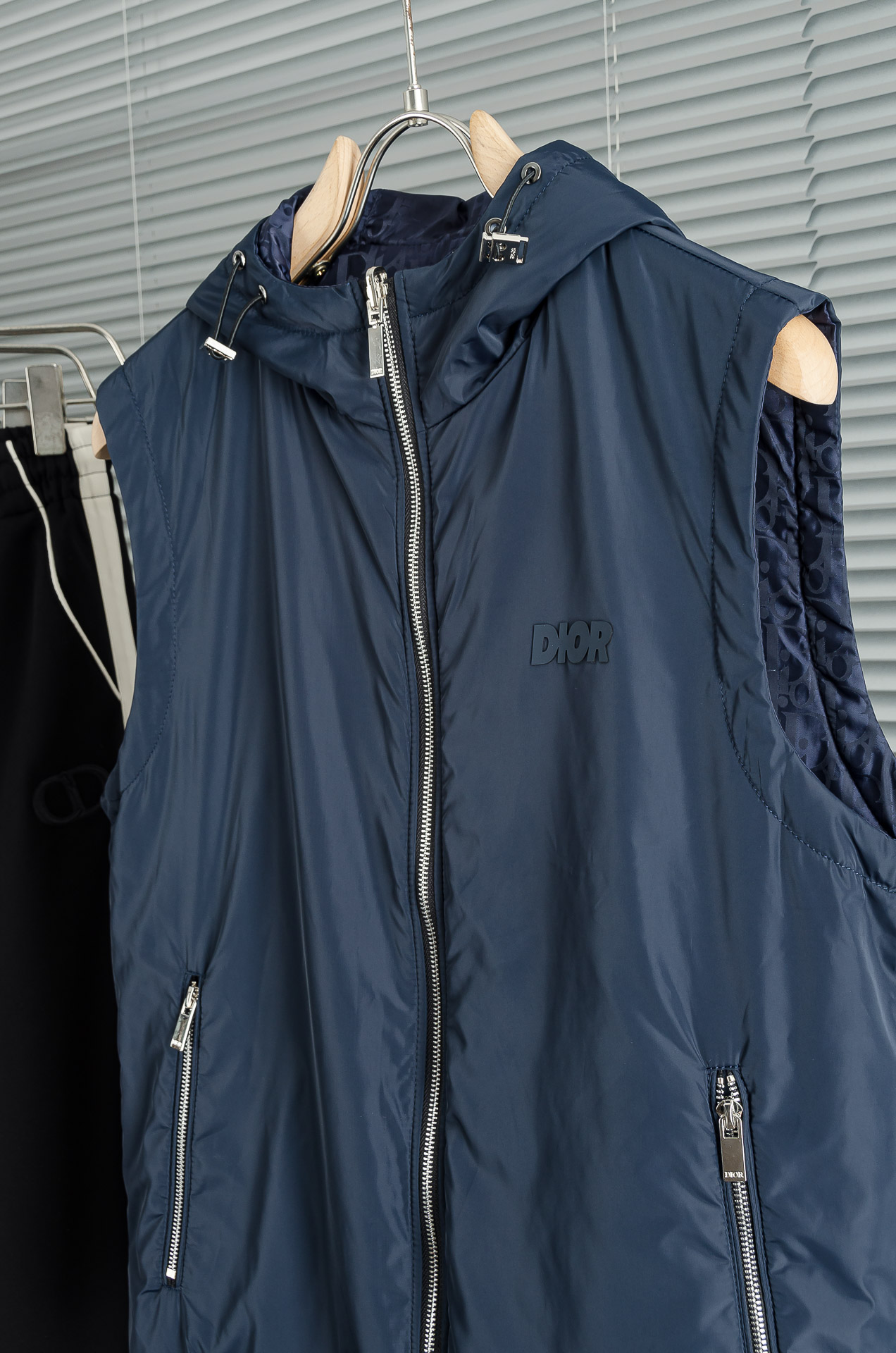 Di#or迪奥 2025FW 【双面穿】秋冬最新连帽设计男士休闲马甲夹克外套#上身十分的舒适，质感超级的