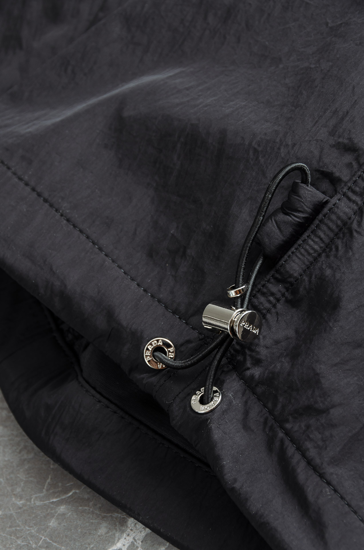 普*达 PR*DA 25FW秋冬新款# 防寒机能加厚棉裤# 经典单色长裤柜台在售，防风防雨雪，舒适保暖。