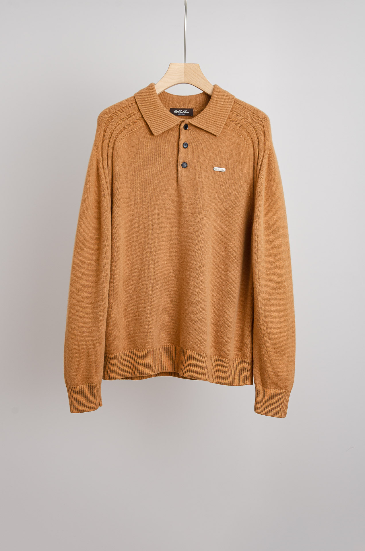 ☀️☀️Lo*roPian*a诺悠*翩雅 🇮🇹2025经典简约羊毛衫#经典羊毛衣，它以其卓越的品质和精湛