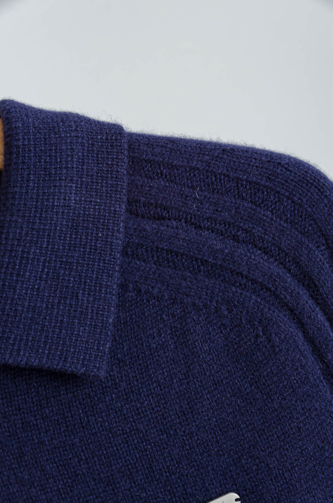 ☀️☀️Lo*roPian*a诺悠*翩雅 🇮🇹2025经典简约羊毛衫#经典羊毛衣，它以其卓越的品质和精湛