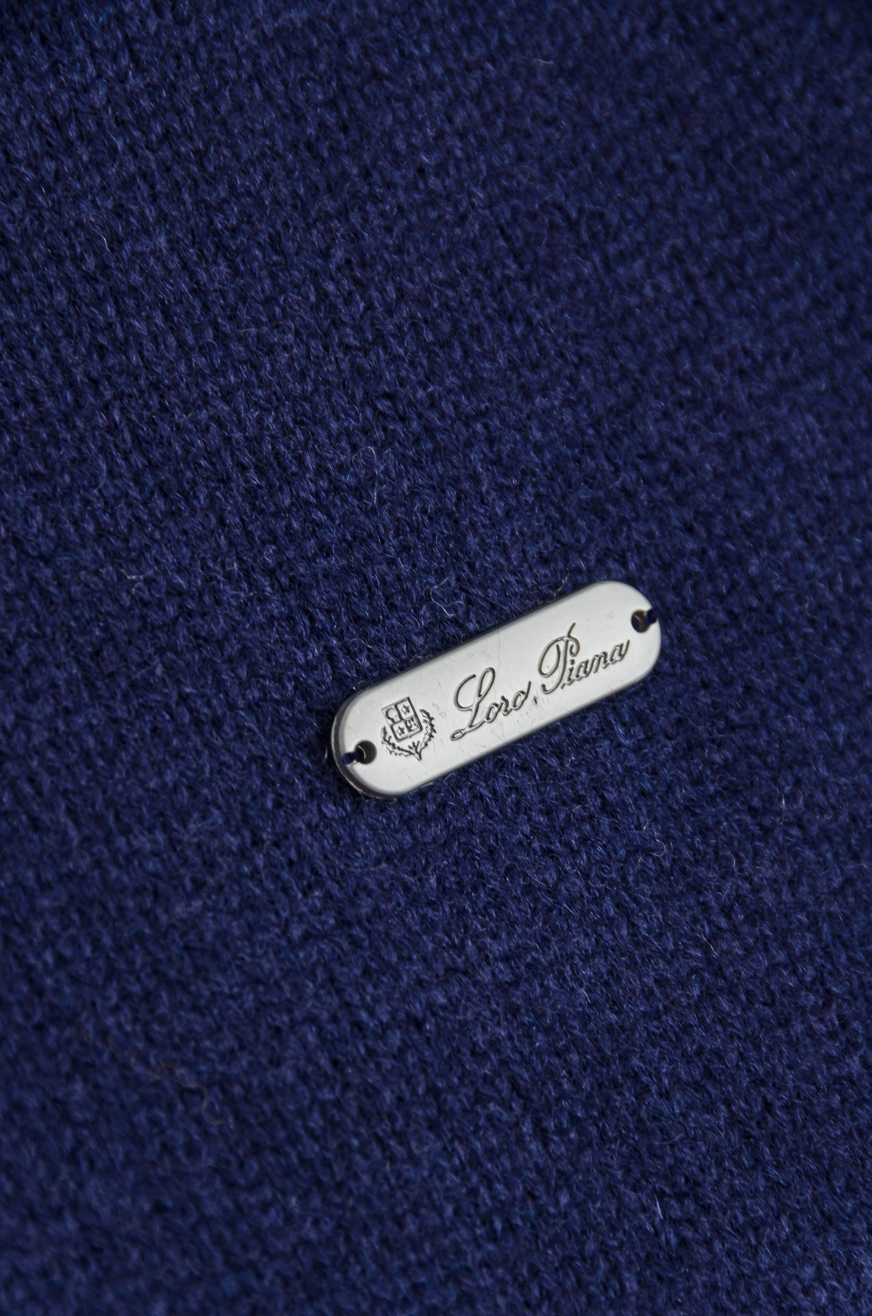 ☀️☀️Lo*roPian*a诺悠*翩雅 🇮🇹2025经典简约羊毛衫#经典羊毛衣，它以其卓越的品质和精湛