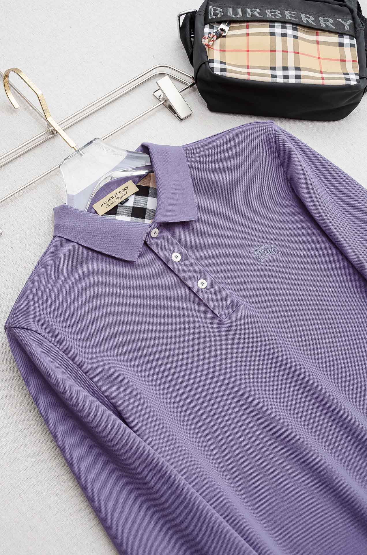 BURB#ERRY 巴宝/莉2025FW新品 轻奢男士翻领长袖T恤衫#精选客供进口100%棉采用高密度工