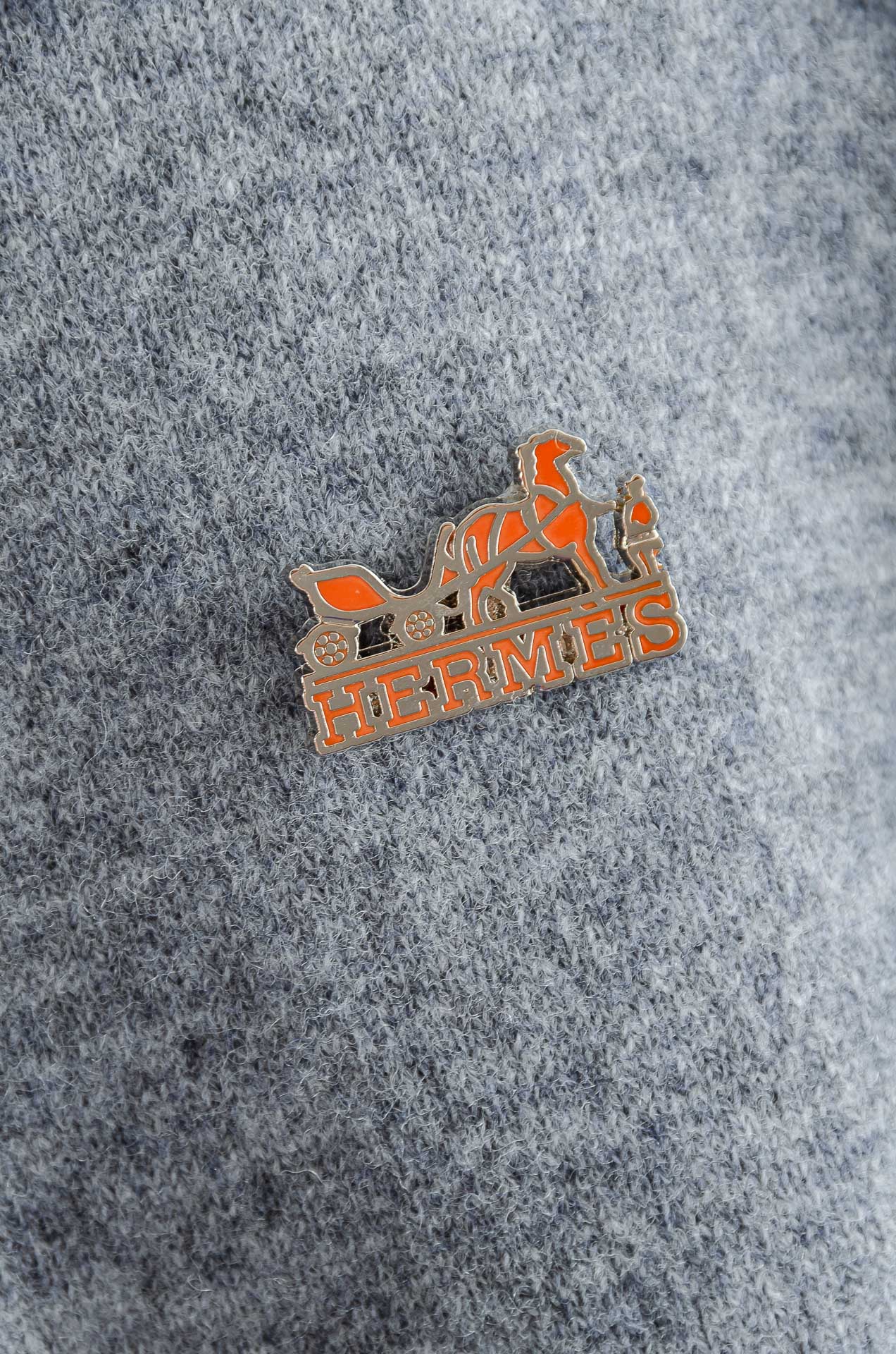 HER#MES 爱/马仕2025经典简约翻领羊毛衫#经典羊毛衣，它以其卓越的品质和精湛的工艺，成为了众多