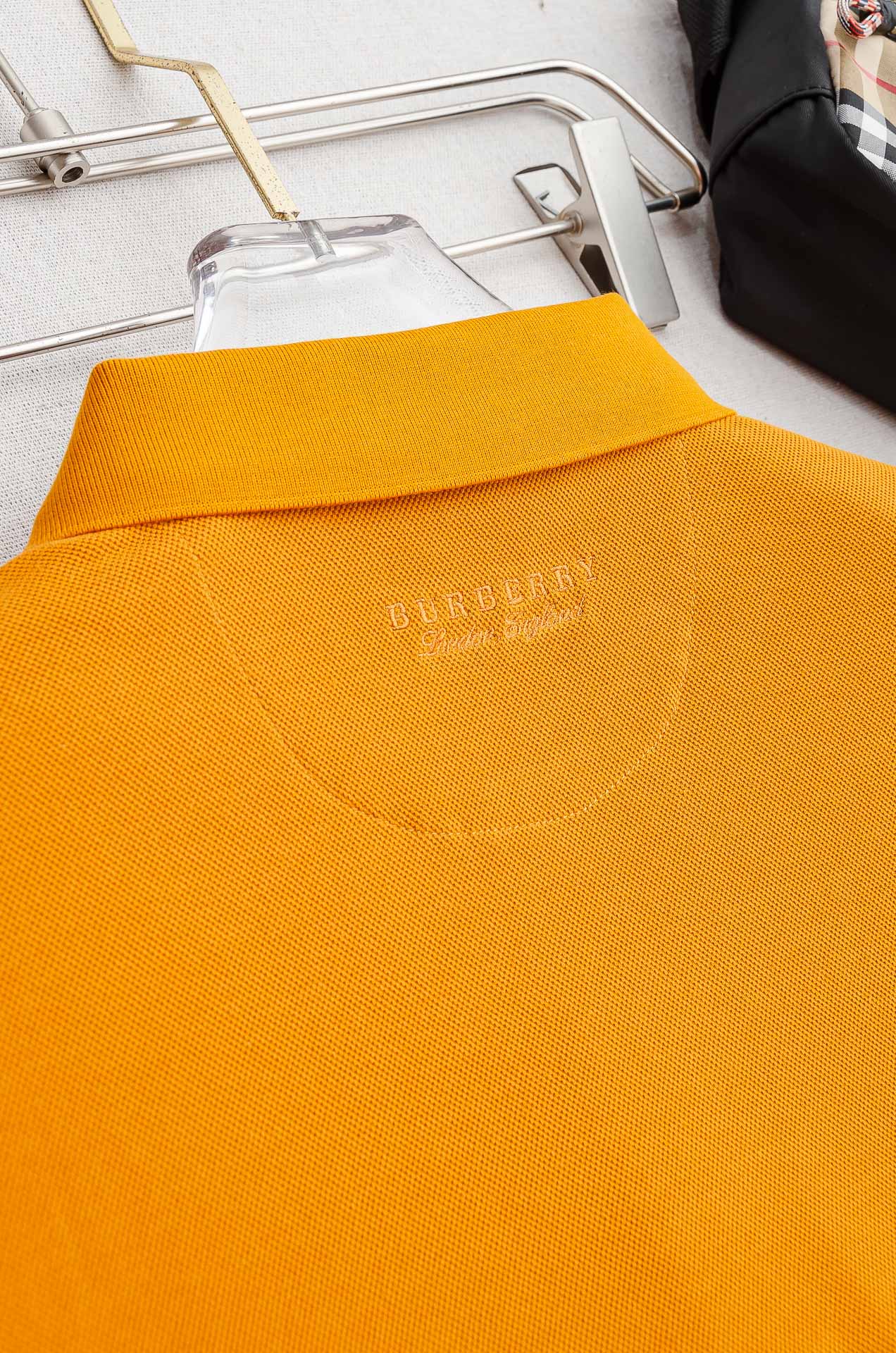 BURB#ERRY 巴宝/莉2025FW新品 轻奢男士翻领长袖T恤衫#精选客供进口100%棉采用高密度工