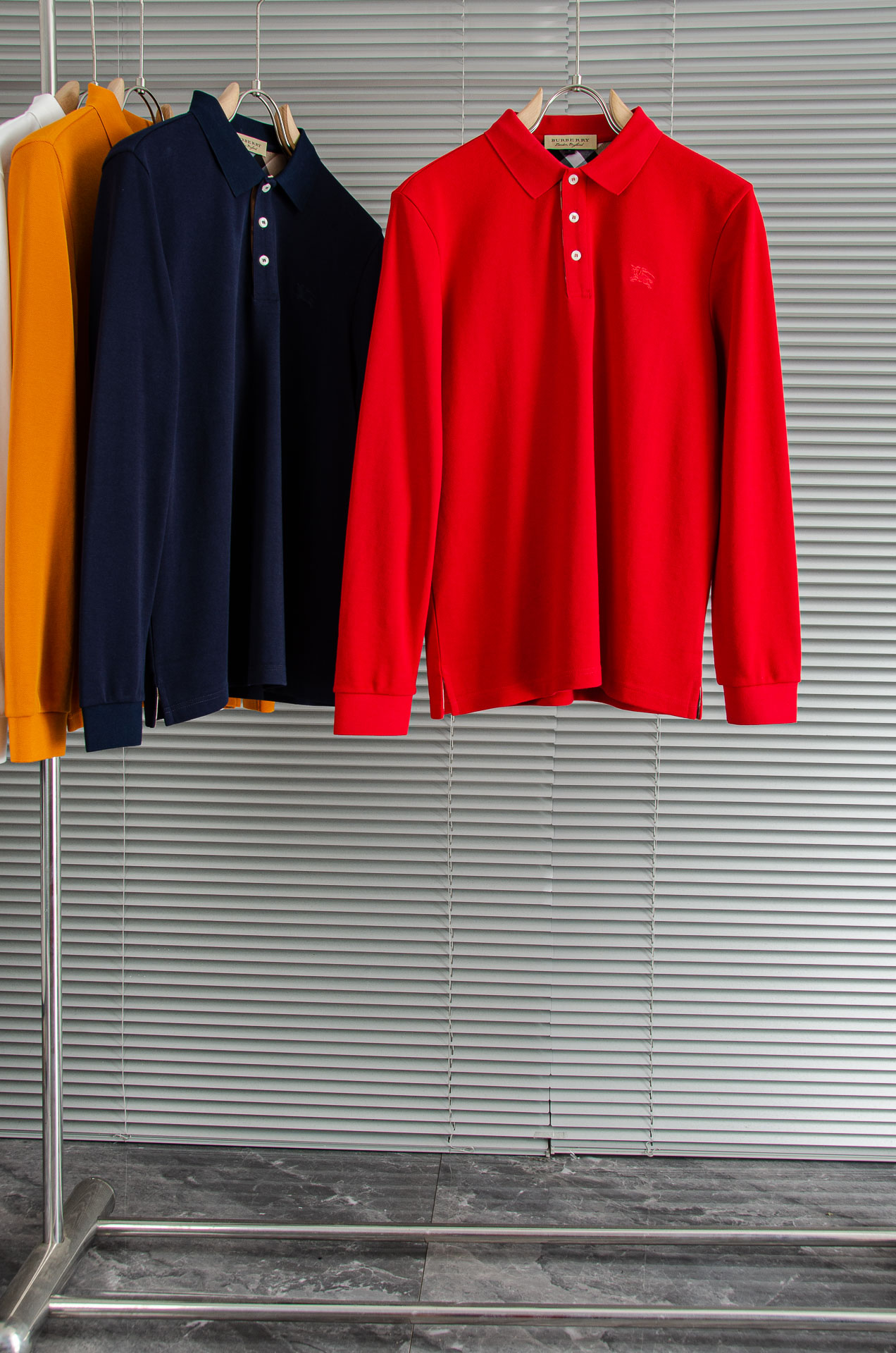 BURBE#RRY巴宝莉2026FW新品 轻奢男士翻领长袖T恤衫#精选客供进口100%棉采用高密度工艺打