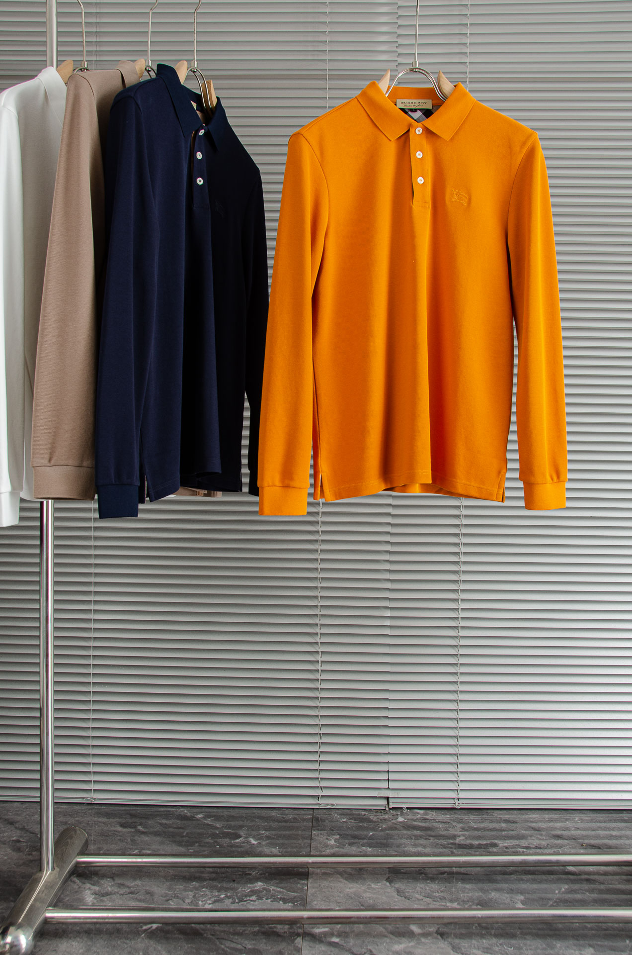 BURBE#RRY巴宝莉2026FW新品 轻奢男士翻领长袖T恤衫#精选客供进口100%棉采用高密度工艺打