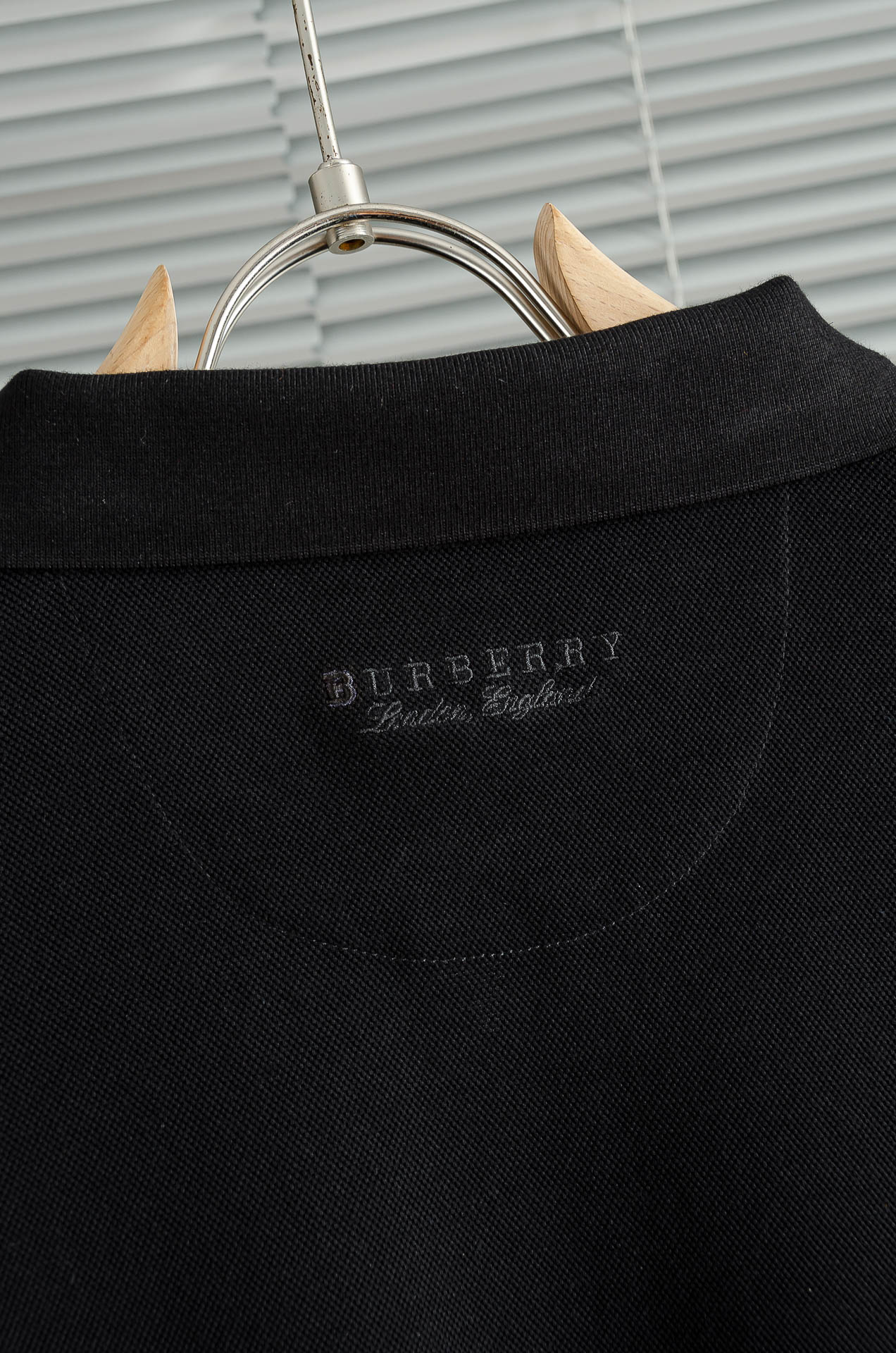 BURBE#RRY巴宝莉2026FW新品 轻奢男士翻领长袖T恤衫#精选客供进口100%棉采用高密度工艺打