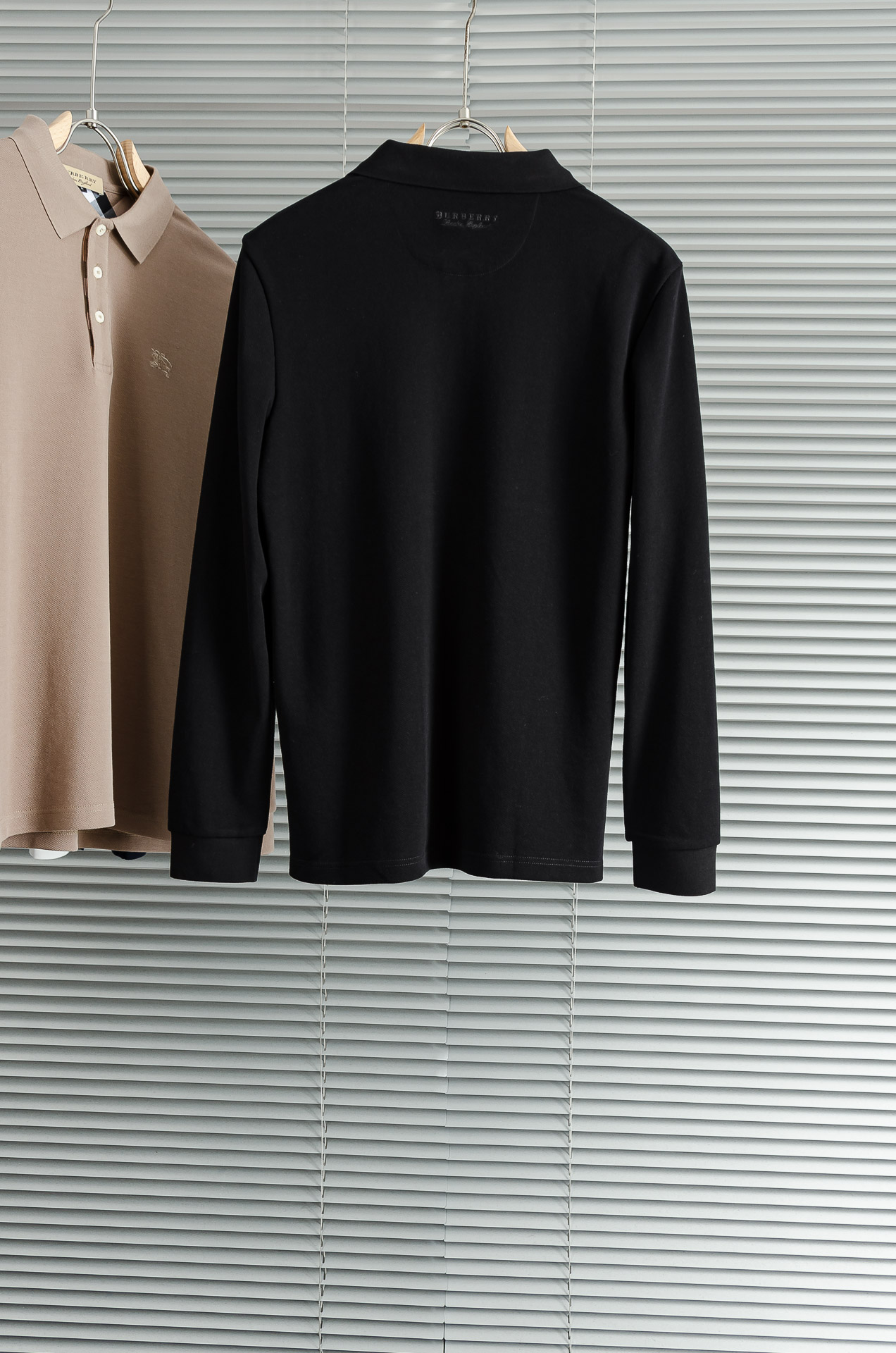 BURBE#RRY巴宝莉2026FW新品 轻奢男士翻领长袖T恤衫#精选客供进口100%棉采用高密度工艺打