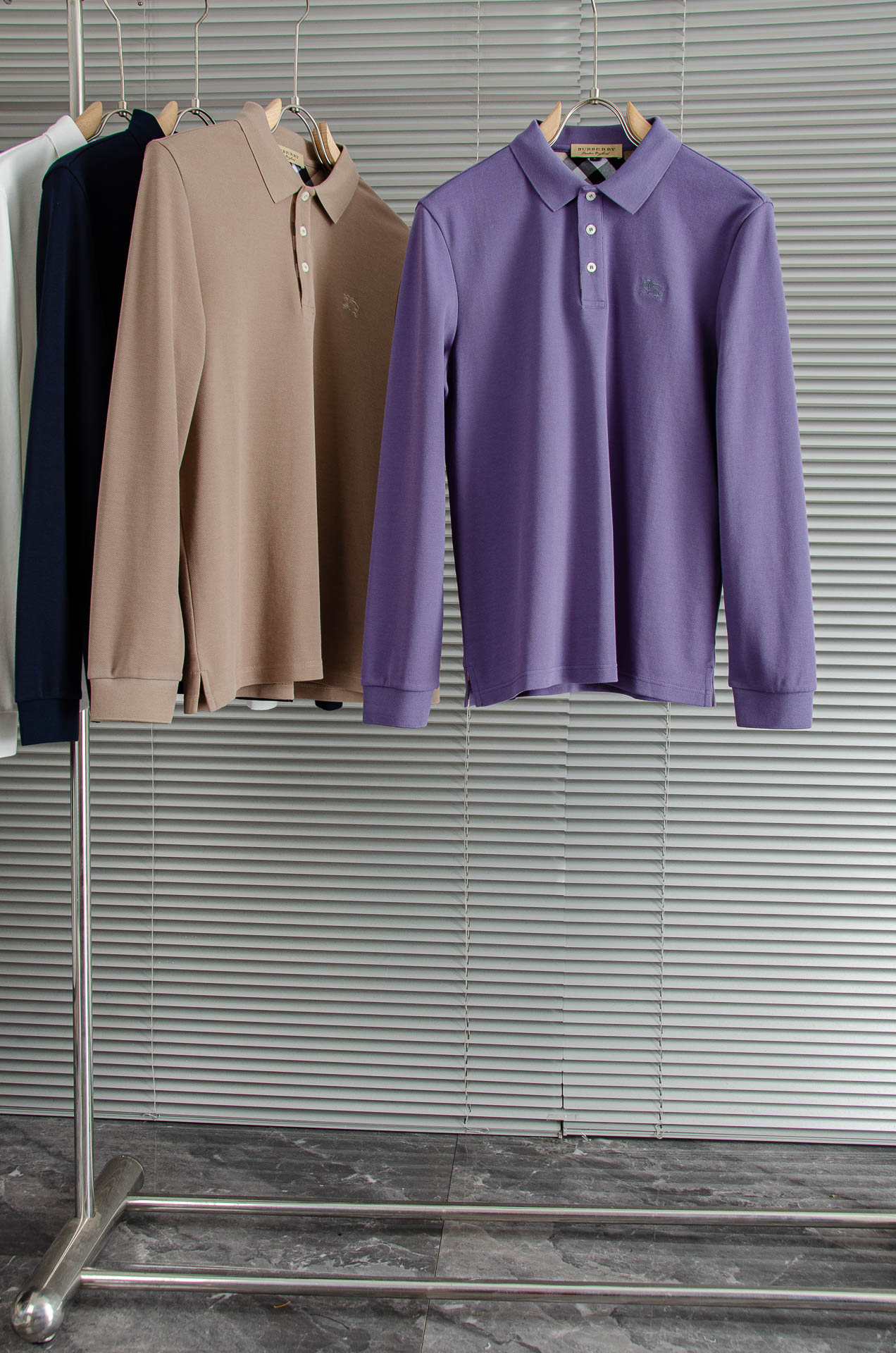 BURBE#RRY巴宝莉2026FW新品 轻奢男士翻领长袖T恤衫#精选客供进口100%棉采用高密度工艺打