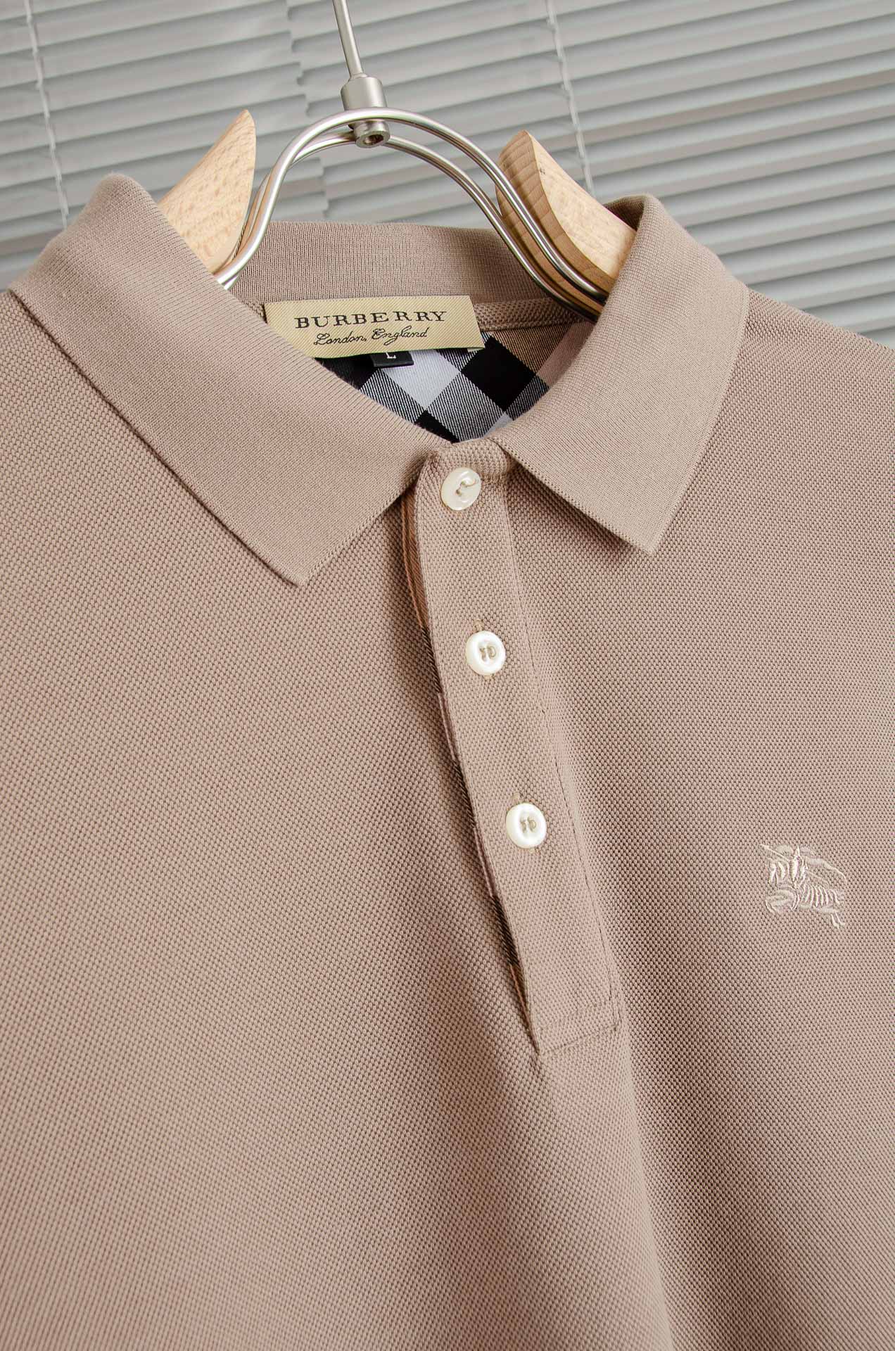 BURBE#RRY巴宝莉2026FW新品 轻奢男士翻领长袖T恤衫#精选客供进口100%棉采用高密度工艺打