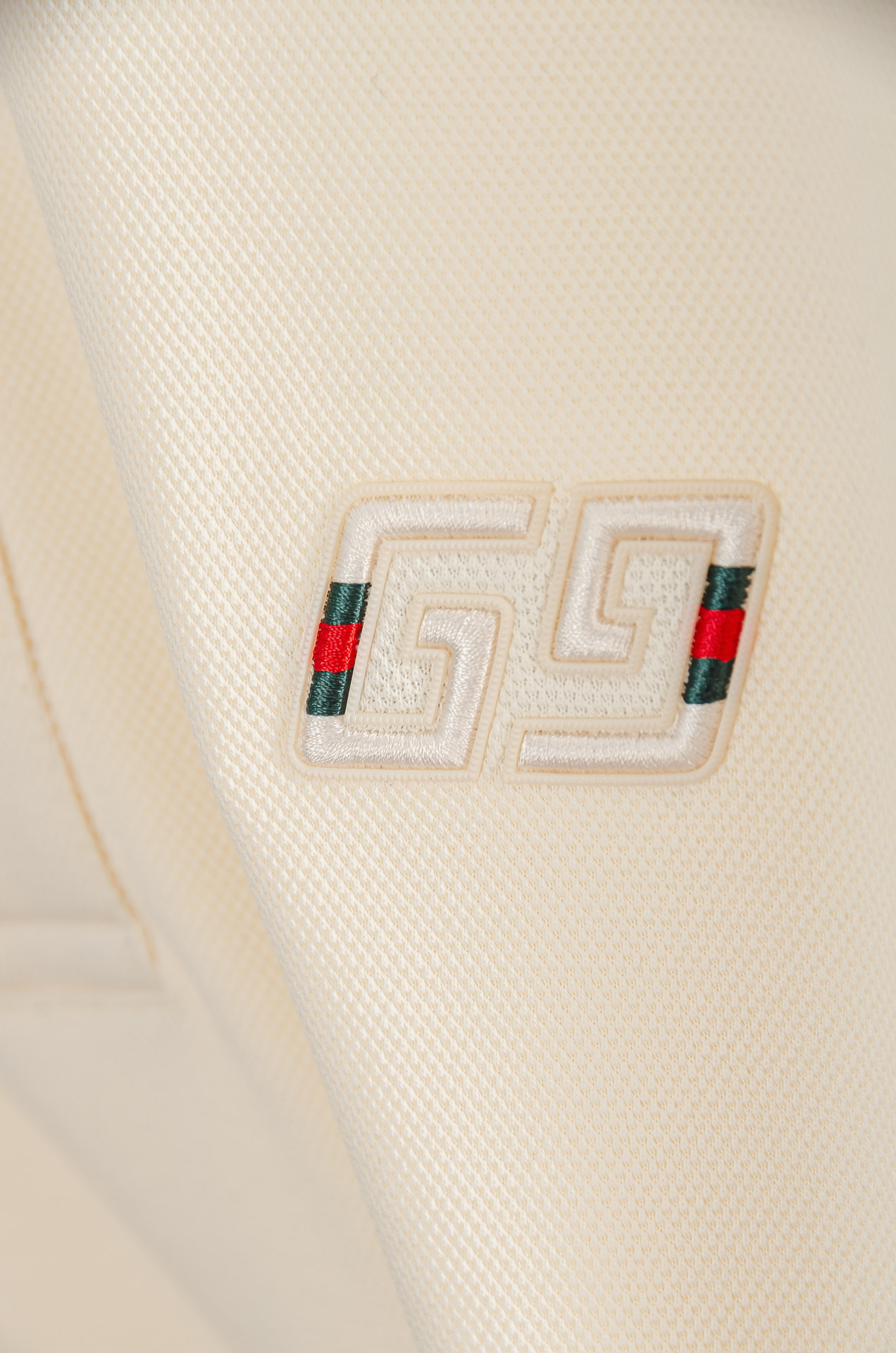 GU#CCI 2026FW新品 轻奢男士翻领长袖T恤衫#精选客供进口100%棉采用高密度工艺打造而成，手