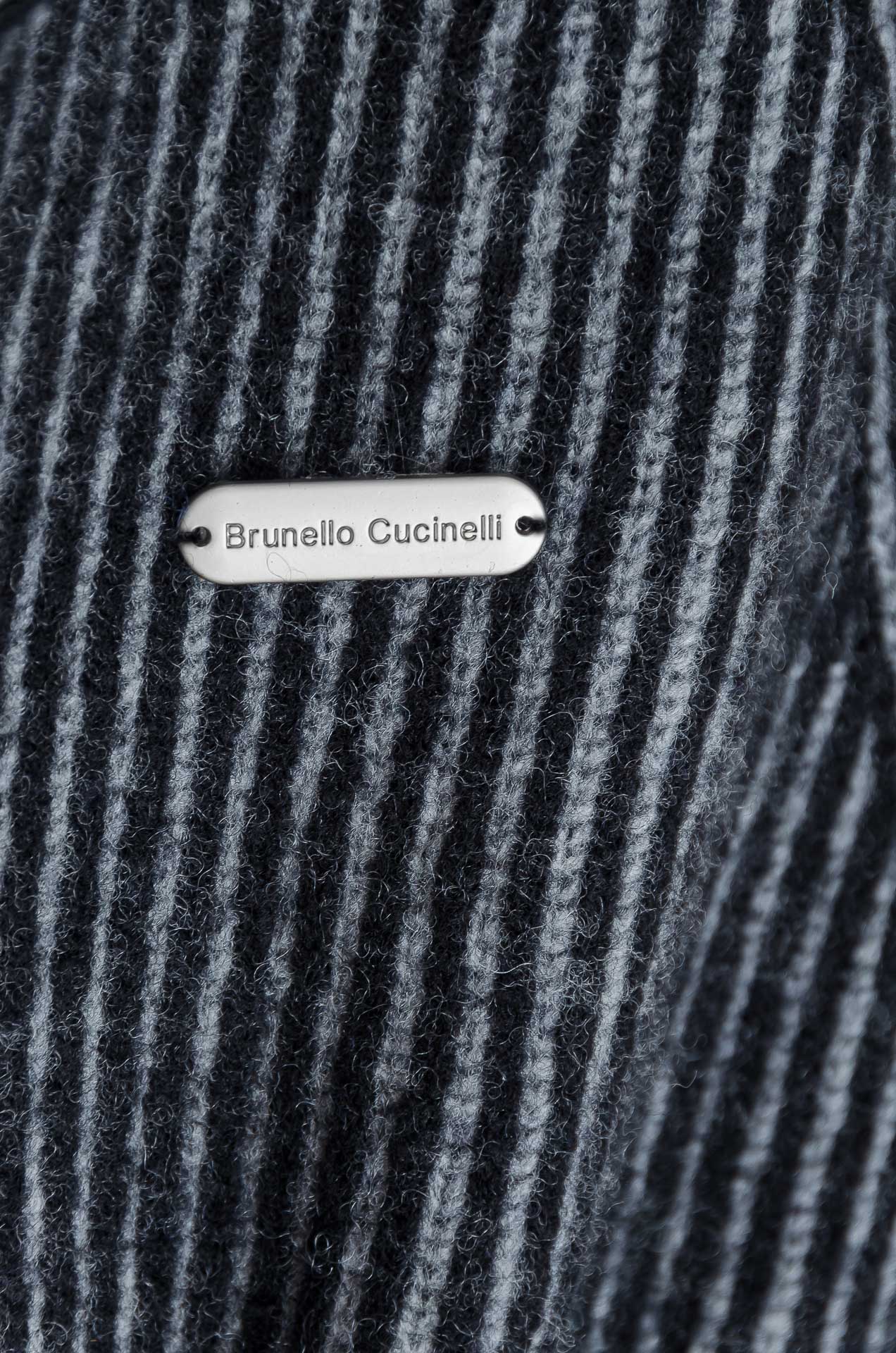 ☀️☀️ BC 2025经典简约羊毛衫#经典羊毛衣，它以其卓越的品质和精湛的工艺，成为了众多时尚爱好者的