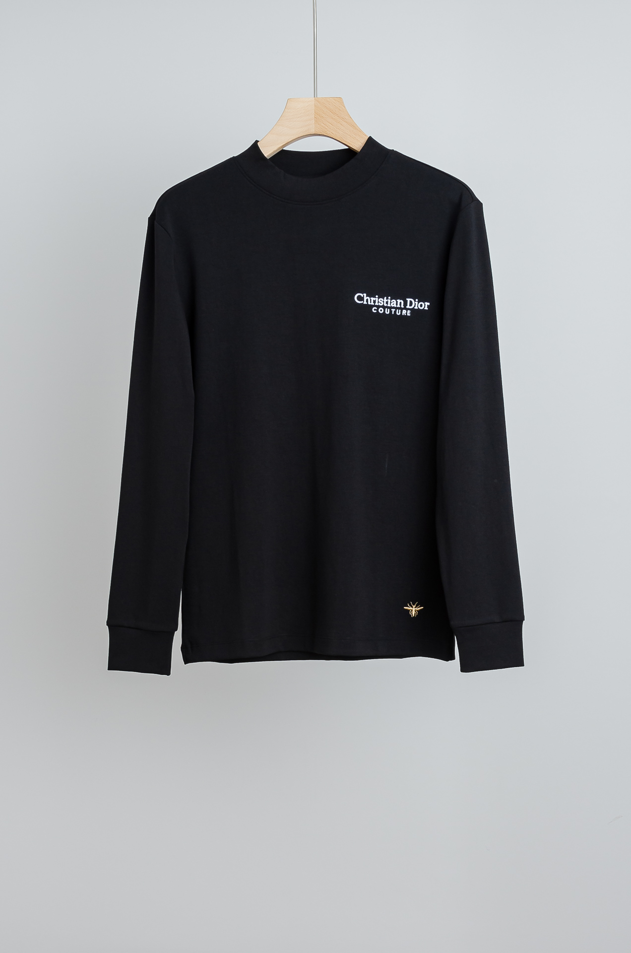 ☀️☀️ Di#or 迪奥26FW秋冬新款 立体刺绣男士长袖T恤衫#把重心都放在了面料上，表面清晰可见的