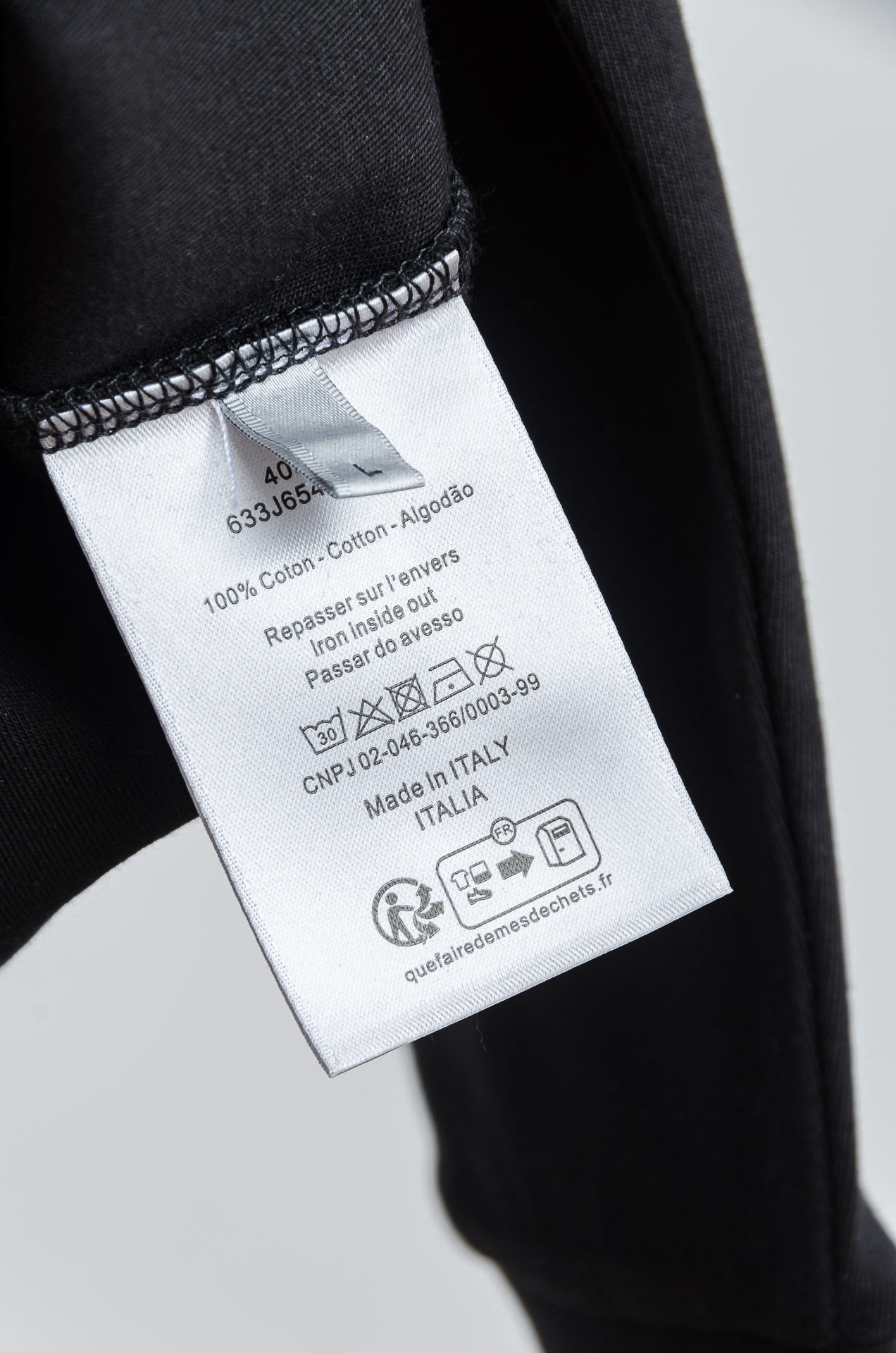 ☀️☀️ Di#or 迪奥26FW秋冬新款 立体刺绣男士长袖T恤衫#把重心都放在了面料上，表面清晰可见的