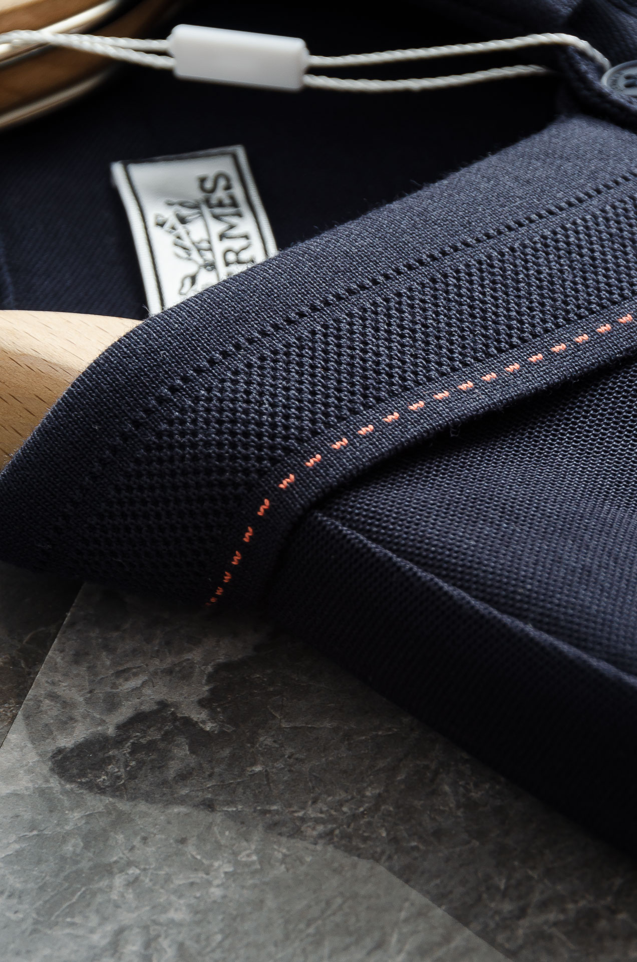 HER#MES爱马＊仕2025FW秋冬新品 轻奢男士翻领长袖T恤衫#精选客供进口100%棉采用高密度工艺