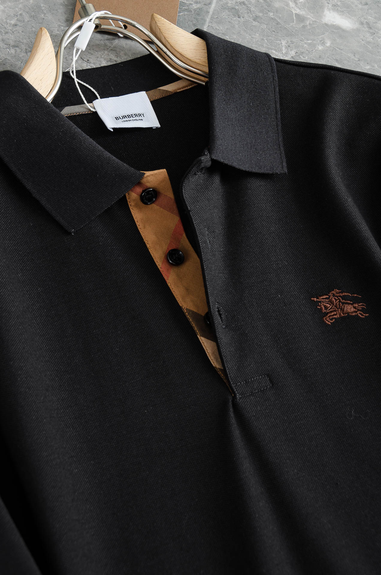 BURB#ERRY巴宝/莉2026FW秋冬新品 轻奢男士翻领长袖T恤衫#精选客供进口100%棉采用高密度