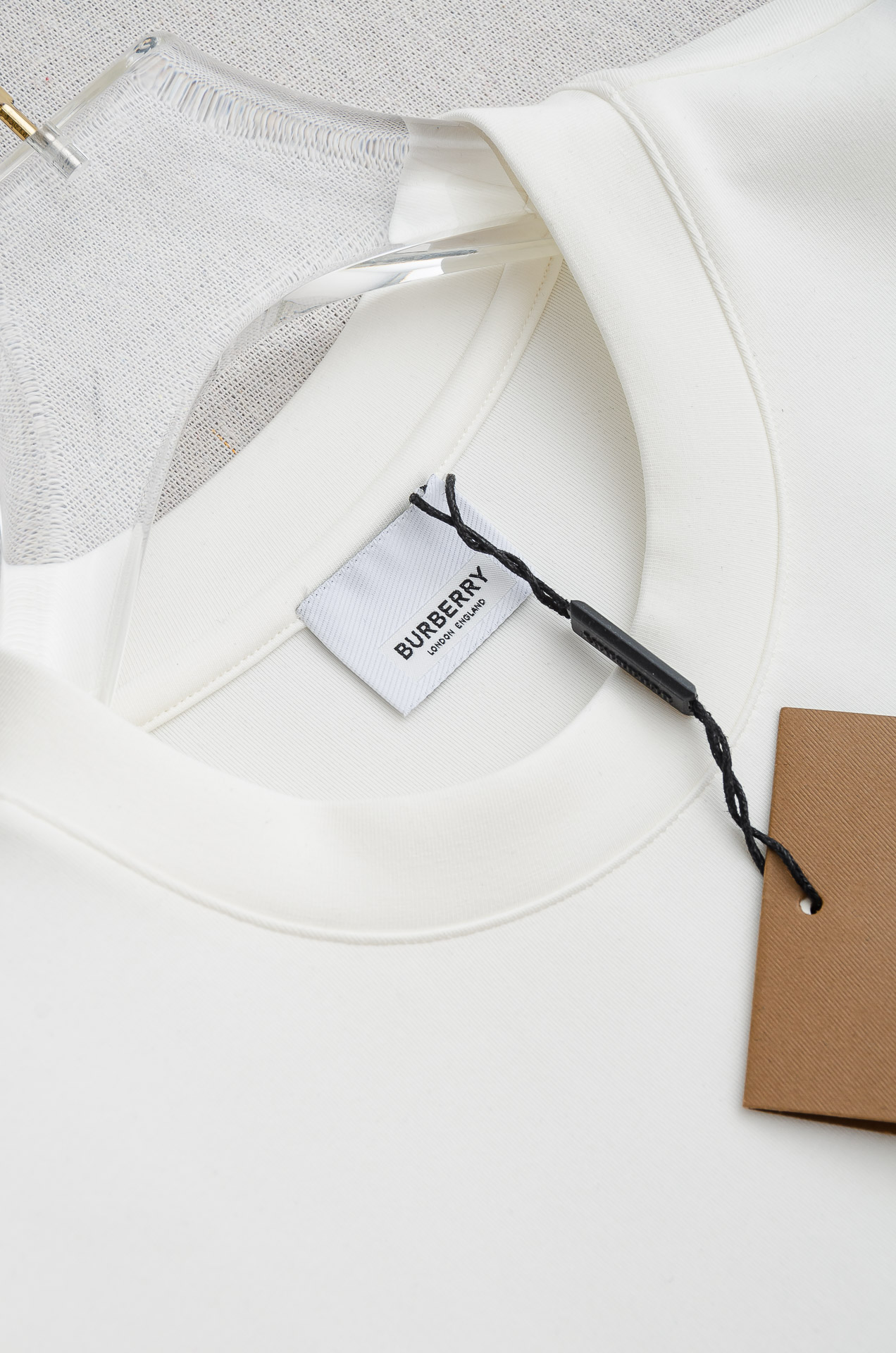 🌾 BURBE#RRY巴宝/莉2026秋冬太空棉字母刺绣logo时尚百搭打底圆领短袖衫，精致工艺专柜面料