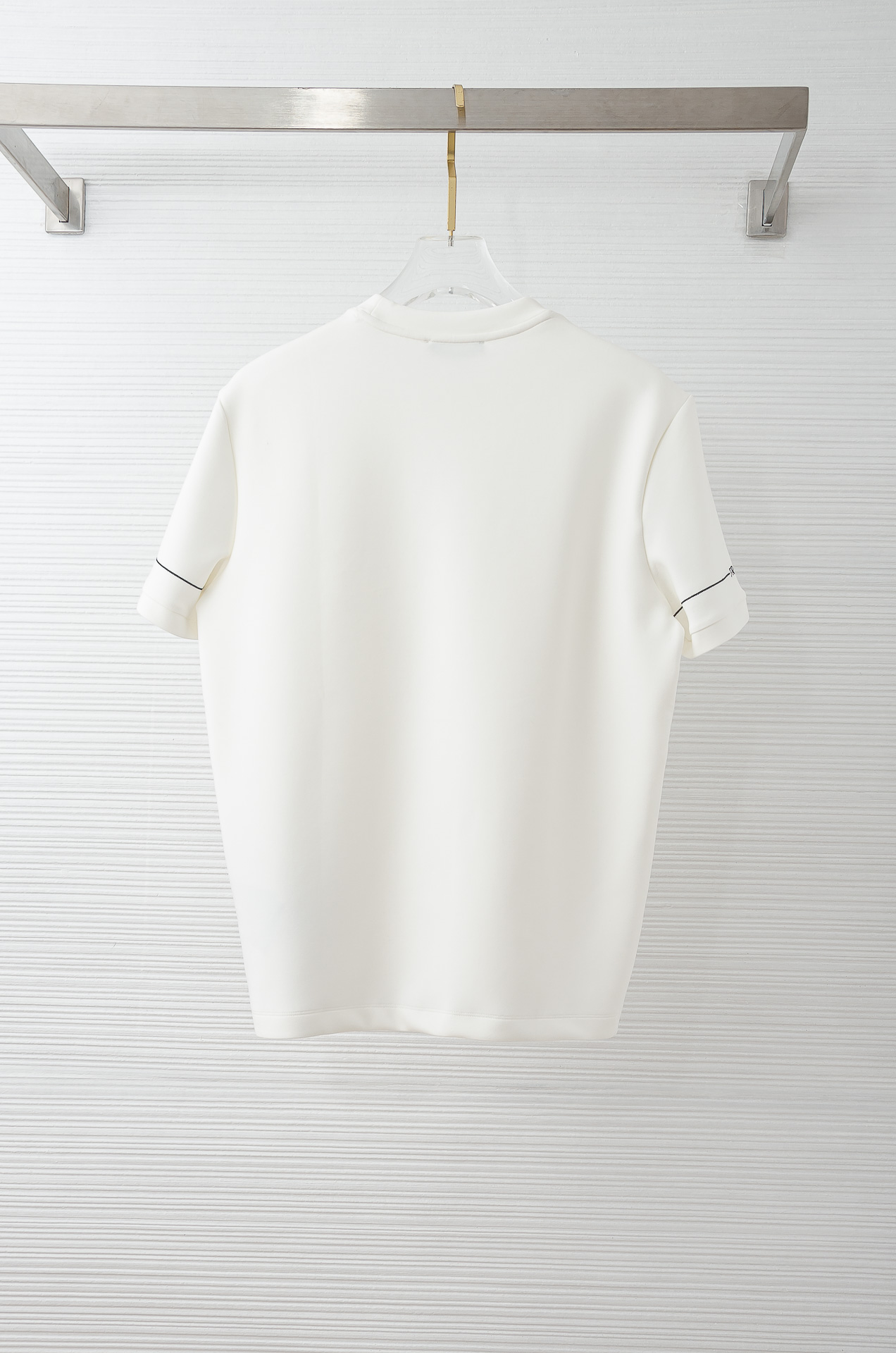 🌾 Pra#da普拉/达2026秋冬太空棉字母刺绣logo时尚百搭打底圆领短袖衫，精致工艺专柜面料，顶级