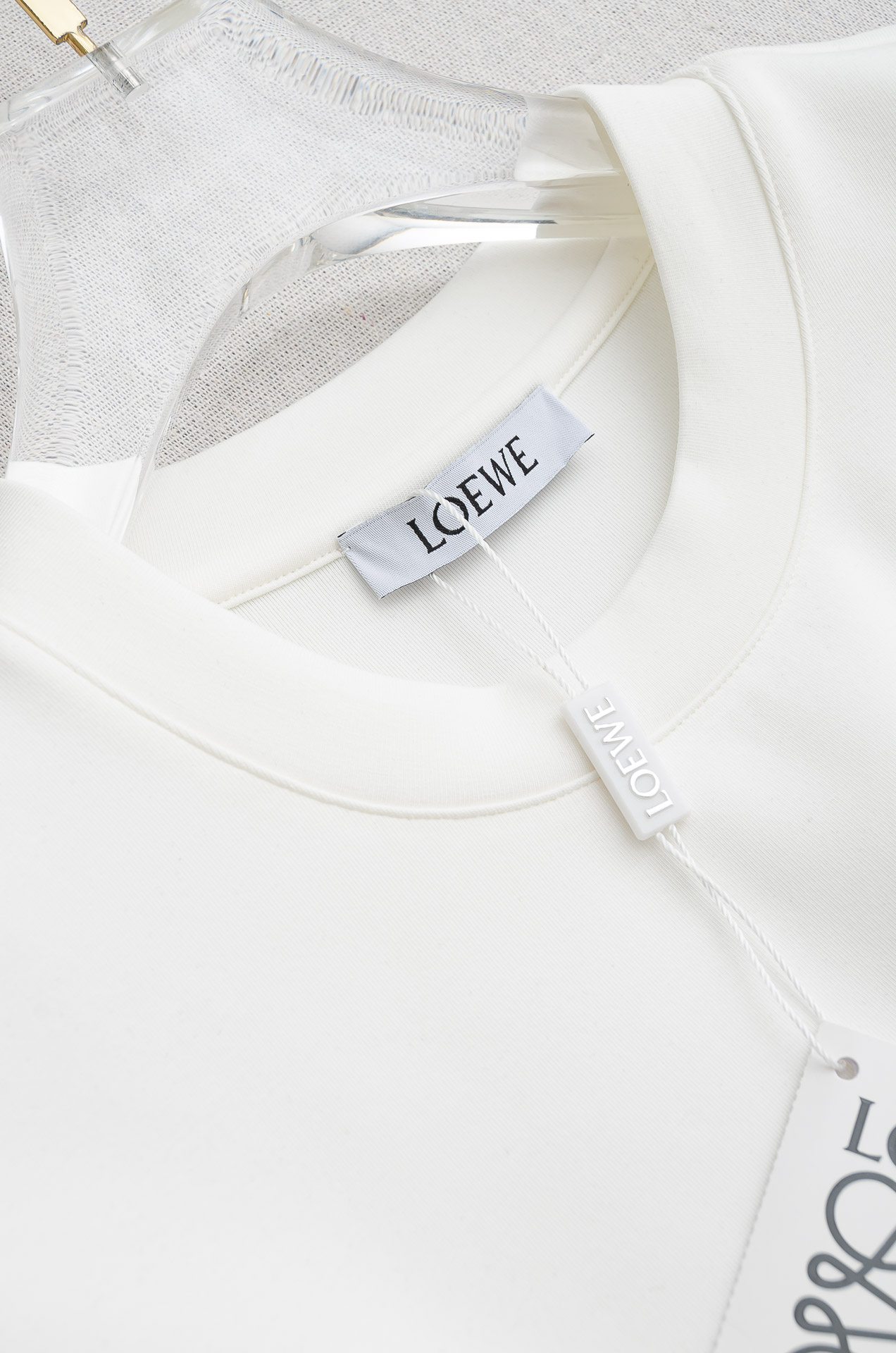 🌾 LOE#WE 罗意/威2026秋冬太空棉字母刺绣logo时尚百搭打底圆领短袖衫，精致工艺专柜面料，顶