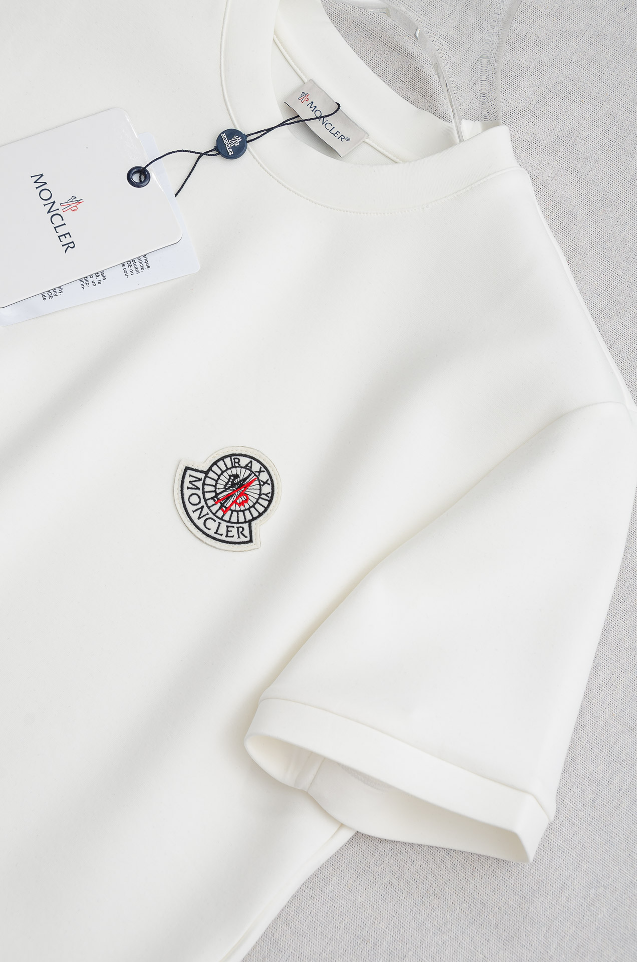 🌾 MON#CLER 蒙/口2026秋冬太空棉字母刺绣logo时尚百搭打底圆领短袖衫，精致工艺专柜面料，