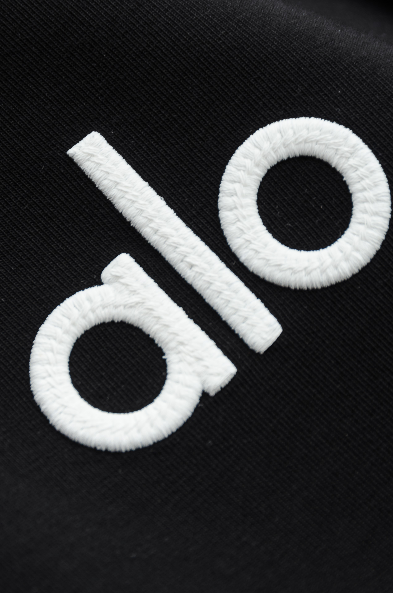 🌾 2026秋冬太空棉字母刺绣logo时尚百搭打底圆领短袖衫，精致工艺专柜面料，顶级元素融合打造，经典短