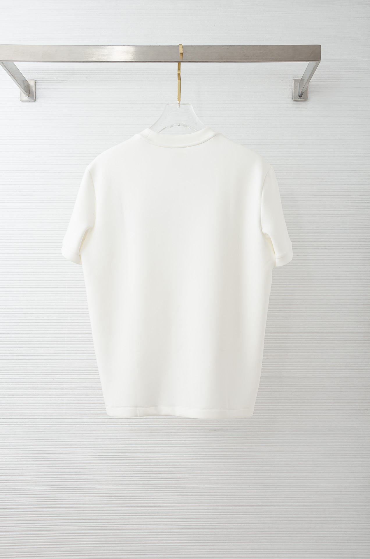 🌾 2026秋冬太空棉字母刺绣logo时尚百搭打底圆领短袖衫，精致工艺专柜面料，顶级元素融合打造，经典短