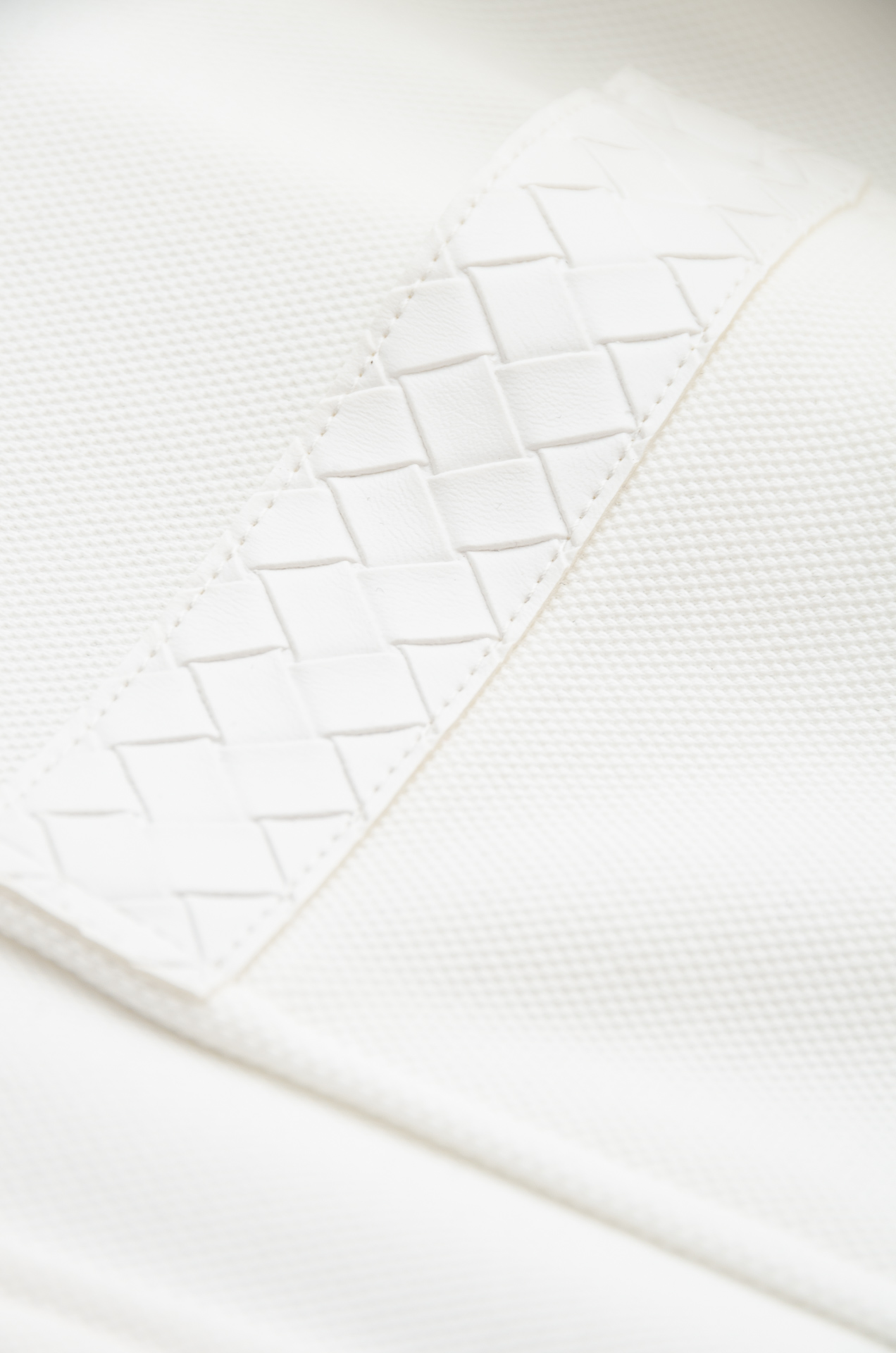 BV2025FW秋冬最新珠地棉加绒立体剪裁男士长袖衬衫#整体触感舒适有质感，尽管面料看似轻薄却富有特别的