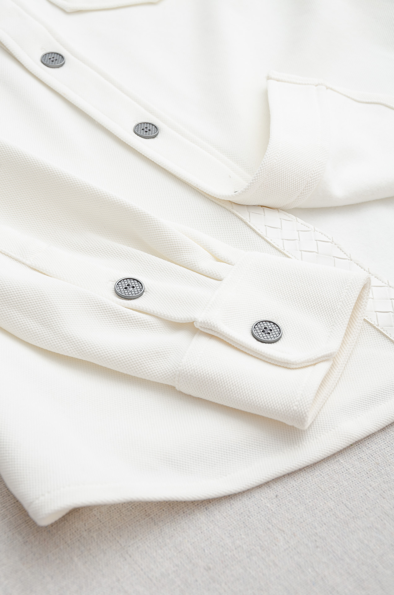 BV2025FW秋冬最新珠地棉加绒立体剪裁男士长袖衬衫#整体触感舒适有质感，尽管面料看似轻薄却富有特别的