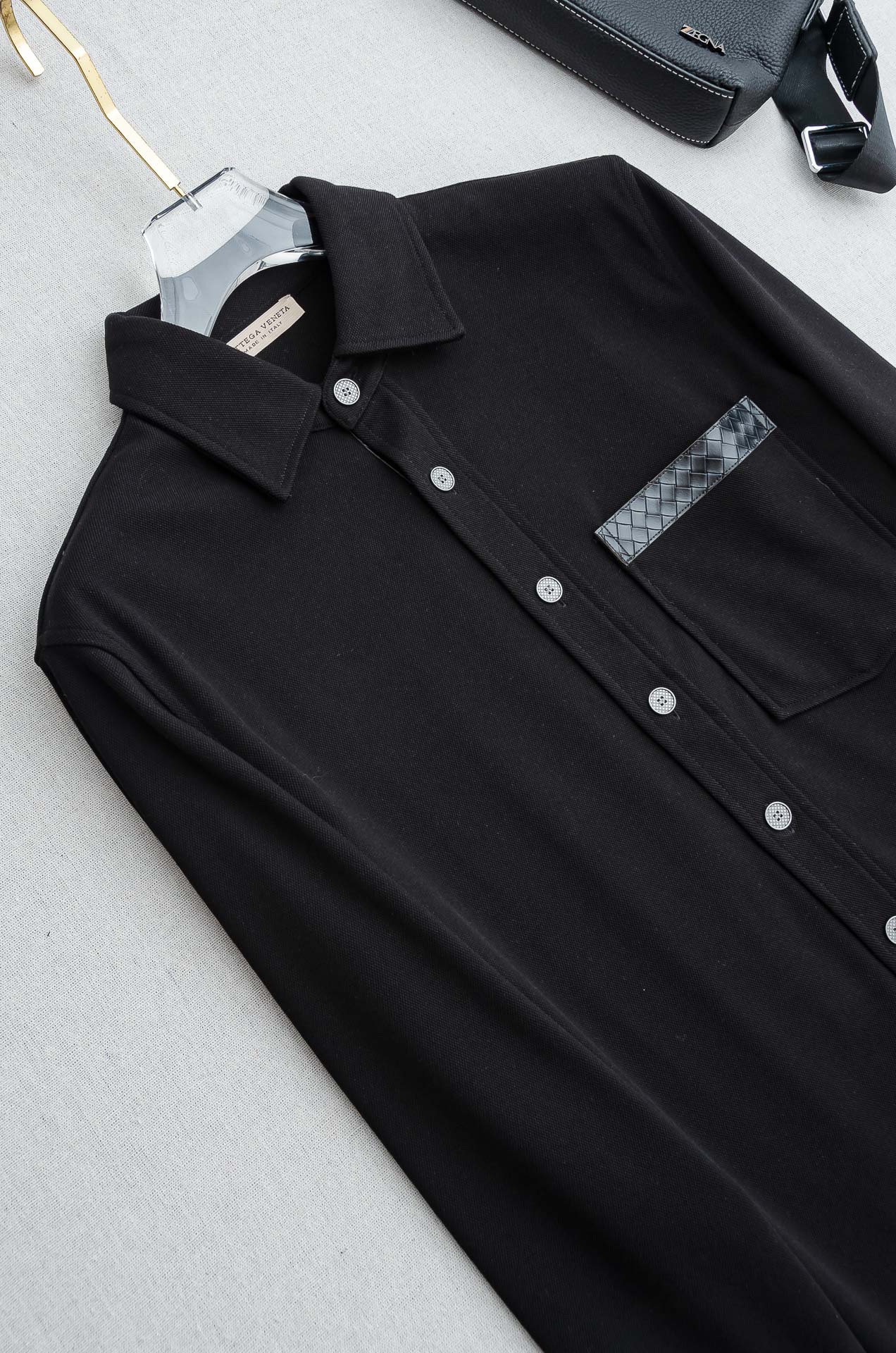 BV2025FW秋冬最新珠地棉加绒立体剪裁男士长袖衬衫#整体触感舒适有质感，尽管面料看似轻薄却富有特别的