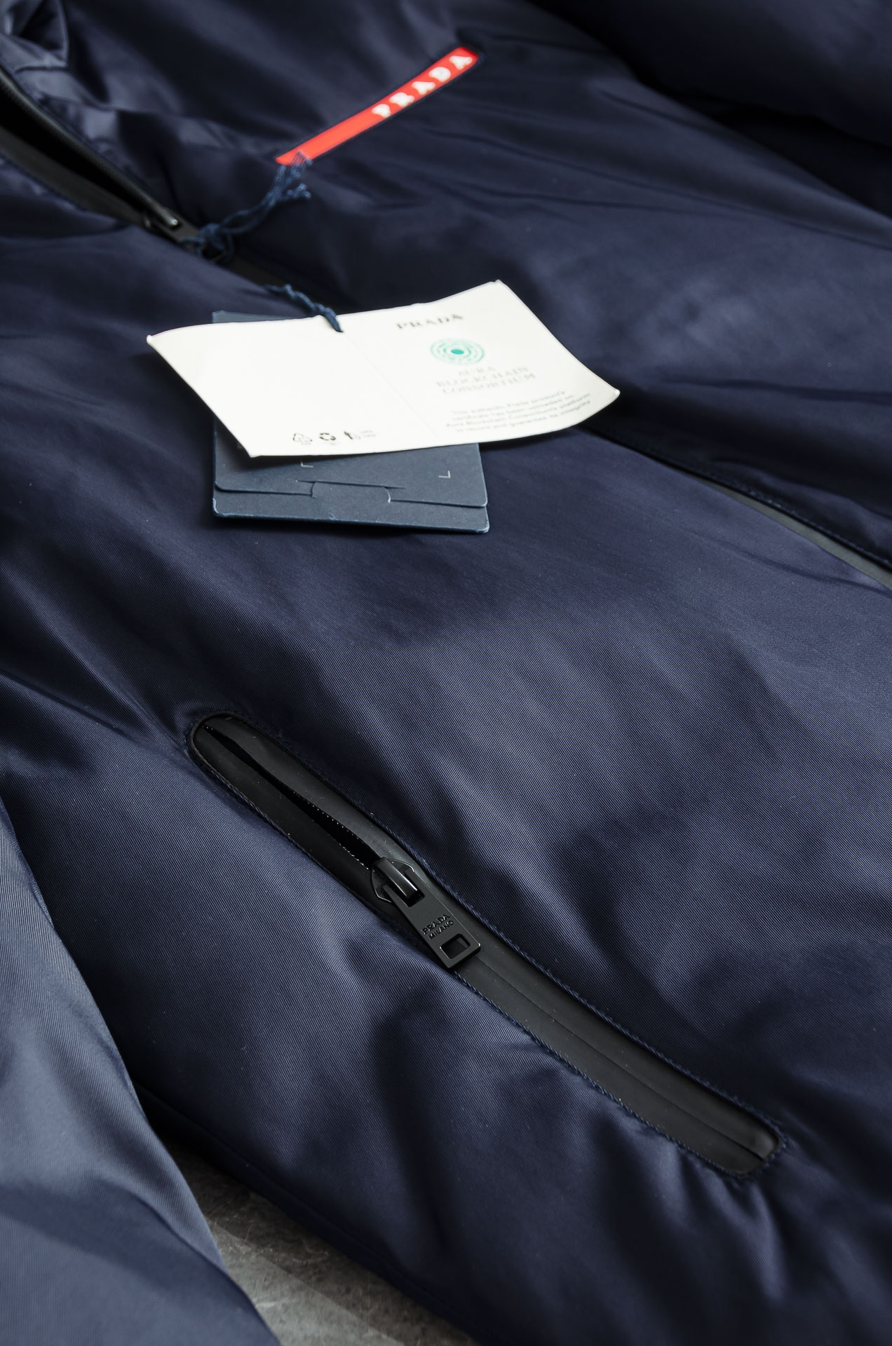 New# 5️⃣PRA#DA 普拉/达 2025FW防风防水面料白鸭绒填充男士都市休闲户外羽绒服外套#面