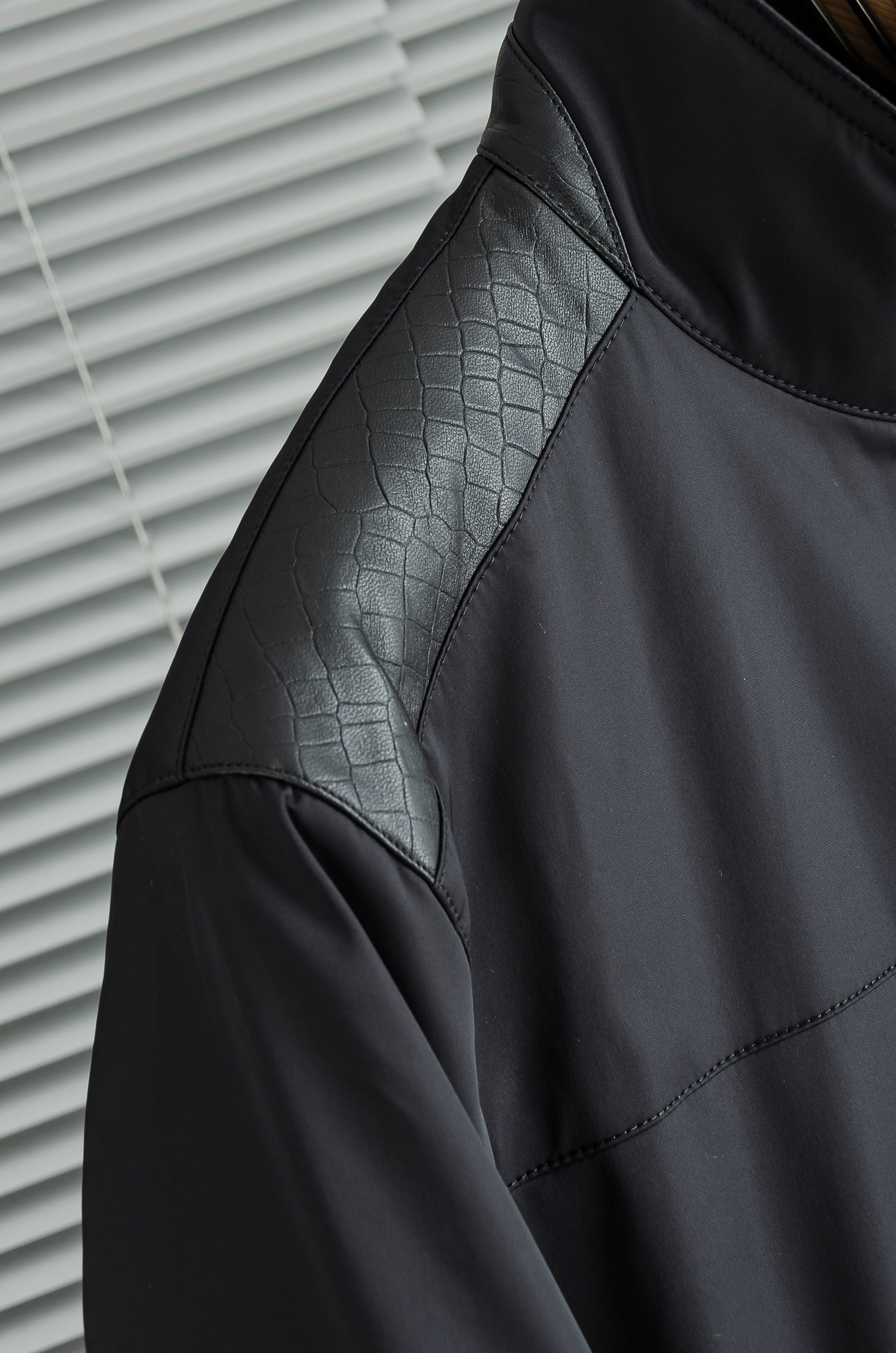 New# 史蒂芬 5️⃣ 25FW秋冬新款【鹅绒】男士时尚拼绵羊皮立领羽绒服外套！新款羽绒服不仅在设计上