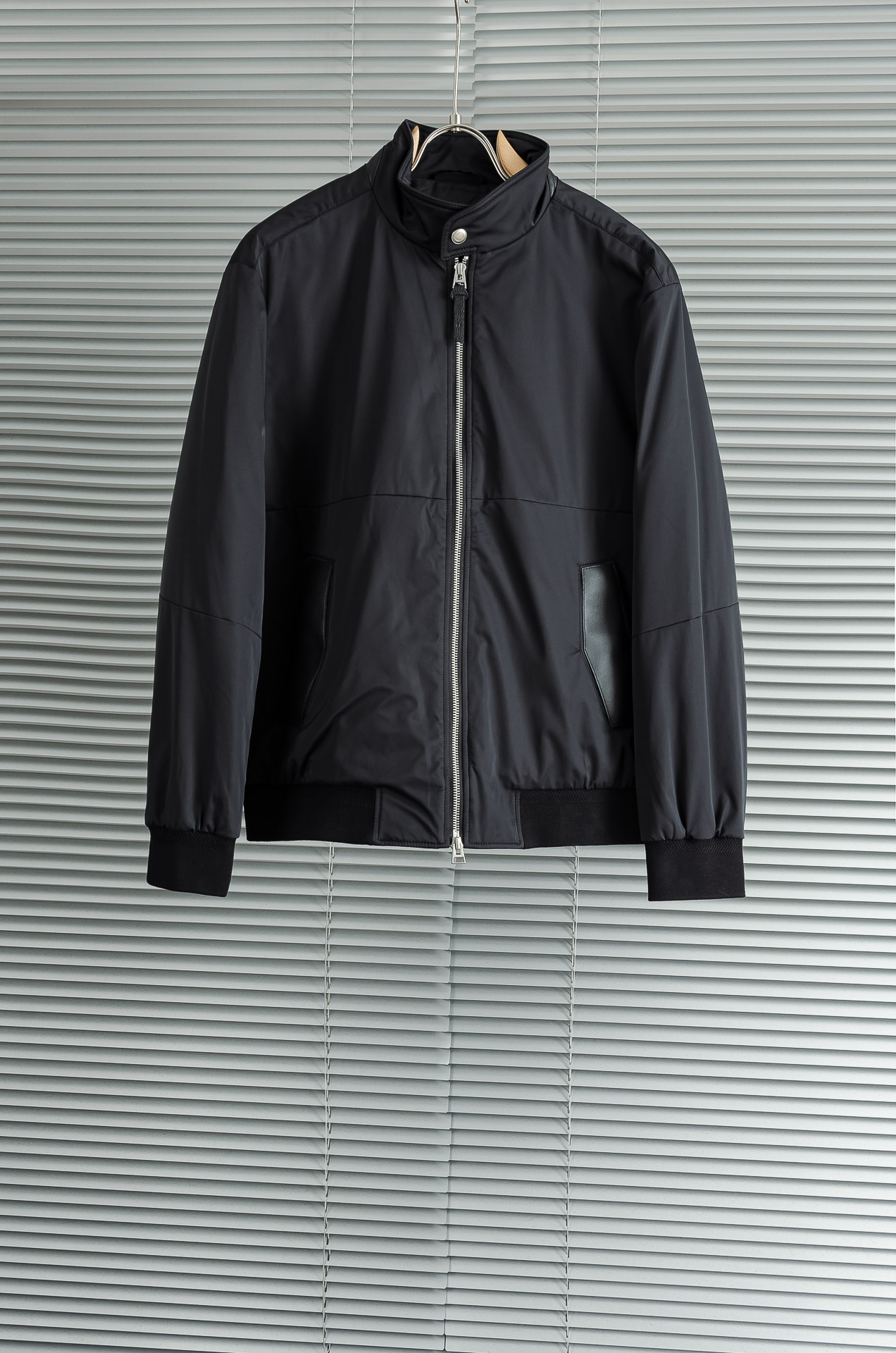 New# TF 5️⃣ 25FW秋冬新款【鹅绒】男士时尚拼绵羊皮立领羽绒服外套！新款羽绒服不仅在设计上独