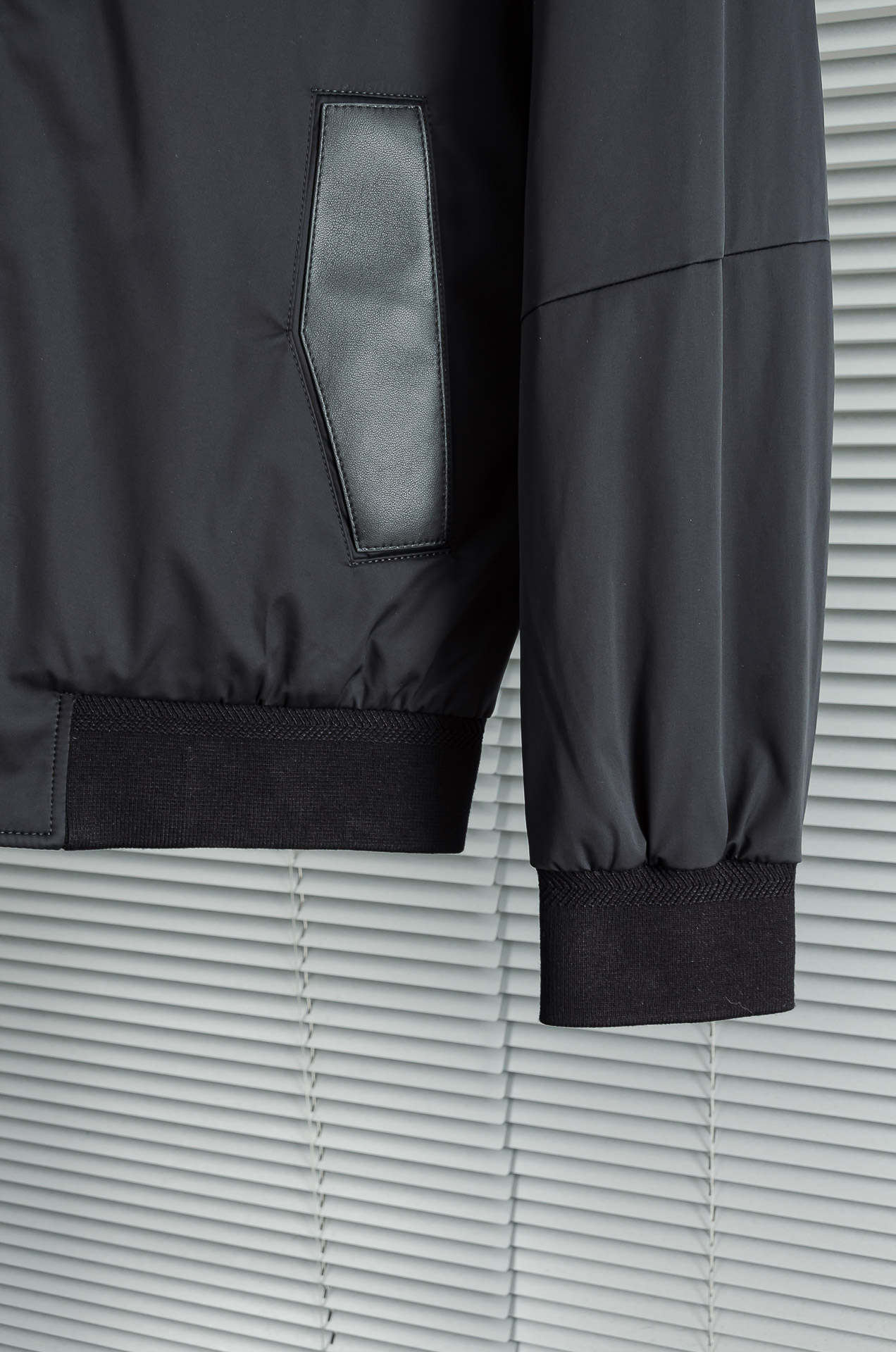 New# TF 5️⃣ 25FW秋冬新款【鹅绒】男士时尚拼绵羊皮立领羽绒服外套！新款羽绒服不仅在设计上独