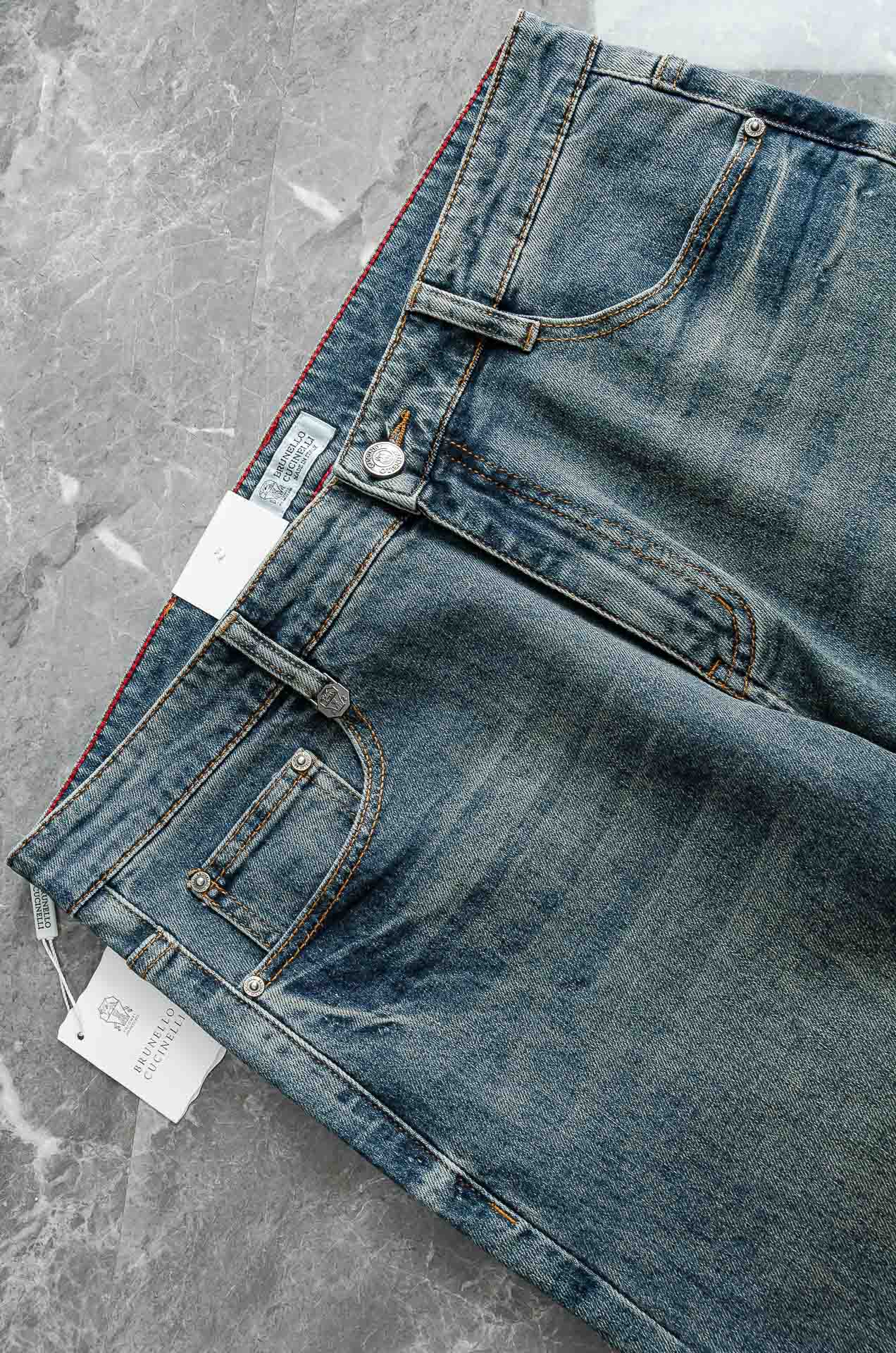 BC 2025男士时尚直筒牛仔长裤！最新裤装单品奉献，所有品质控男粉必须入手的极品，这样一条段位的牛仔裤