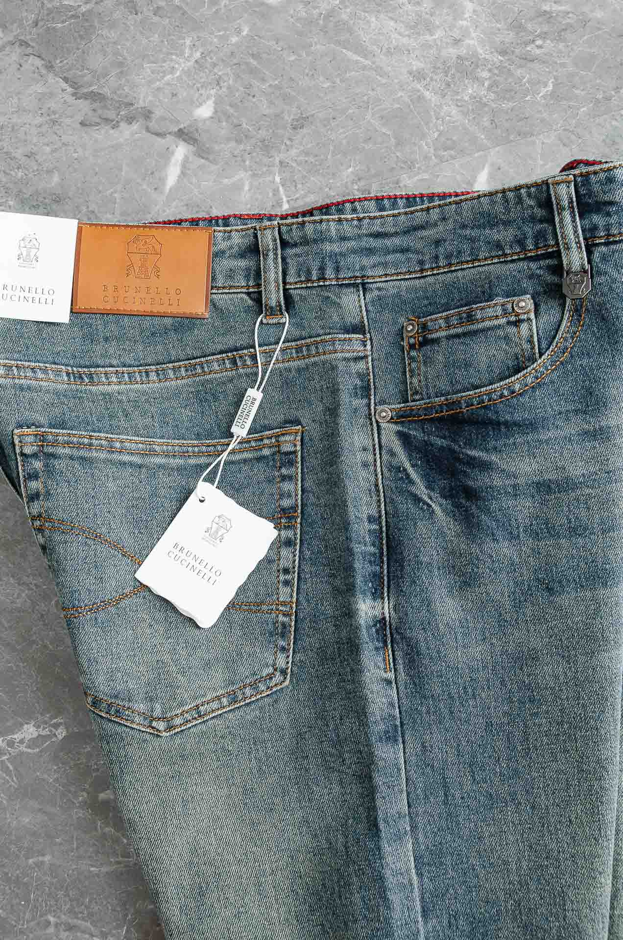 BC 2025男士时尚直筒牛仔长裤！最新裤装单品奉献，所有品质控男粉必须入手的极品，这样一条段位的牛仔裤